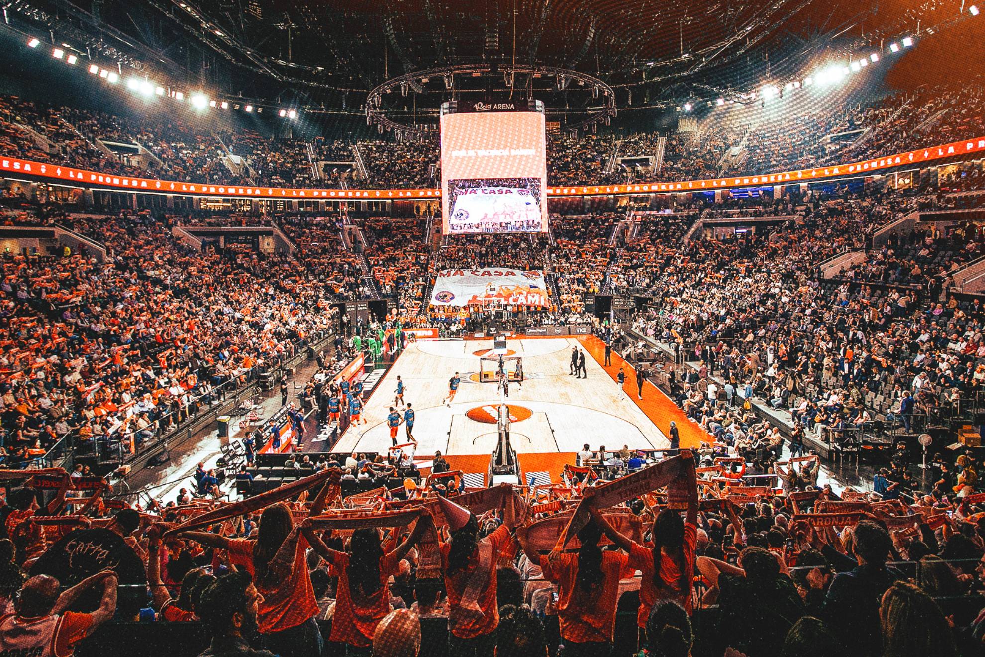 El Roig Arena, en uno de los muchos llenos a reventar del Valencia Basket. VALENCIA BASKET