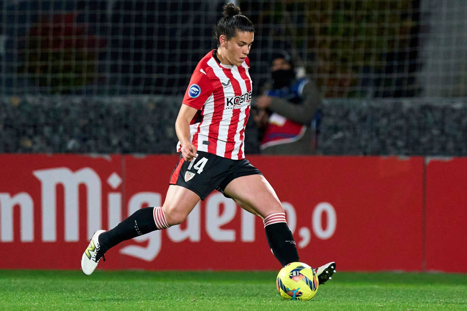 Leire Baños, con el Athletic.