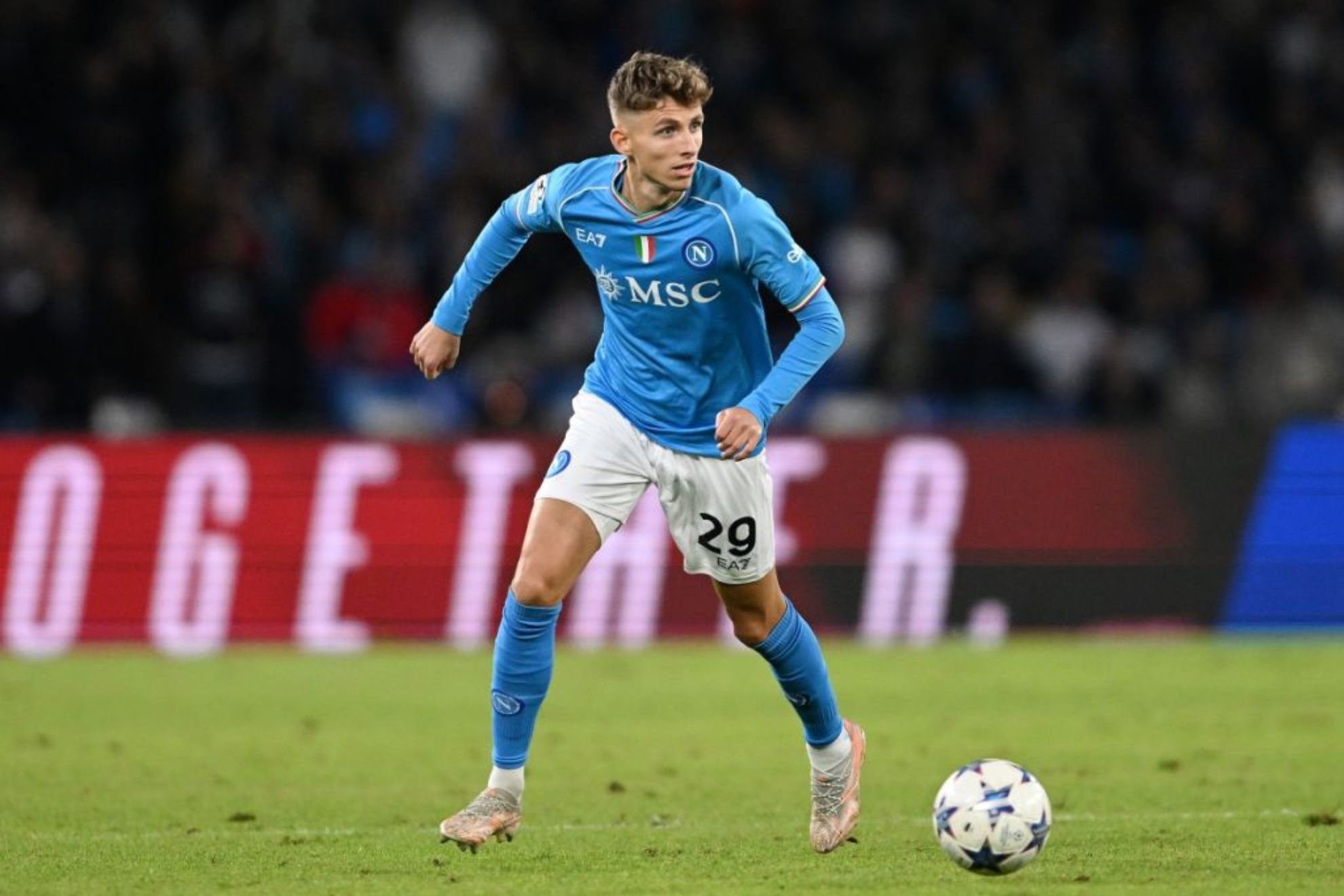 Jesper Lindstrom, durante un partido con el Nápoles