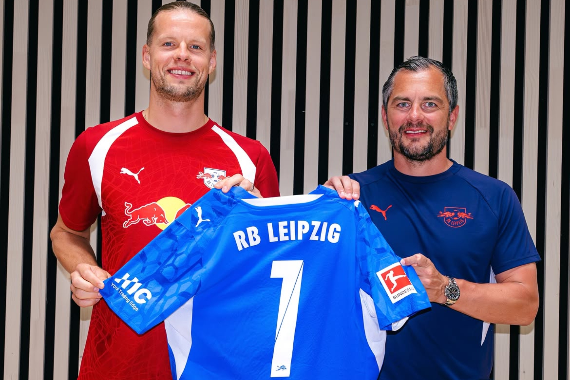 Orjan Nyland posa con la camiseta número 1 del RB Leipzig. INSTAGRAM