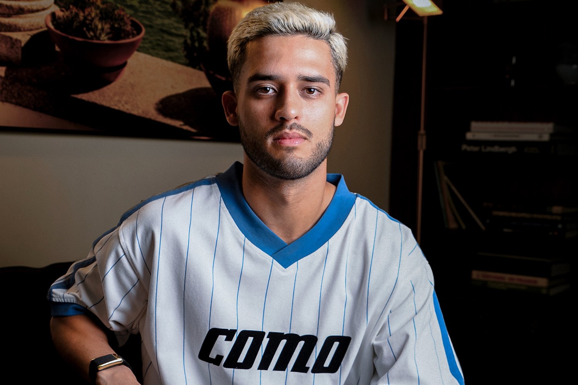 Yan Couto, con la camiseta del Como. X / TWITTER