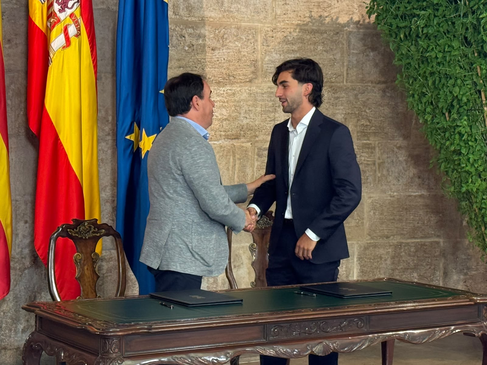 Pérez Llorca y Ferran.