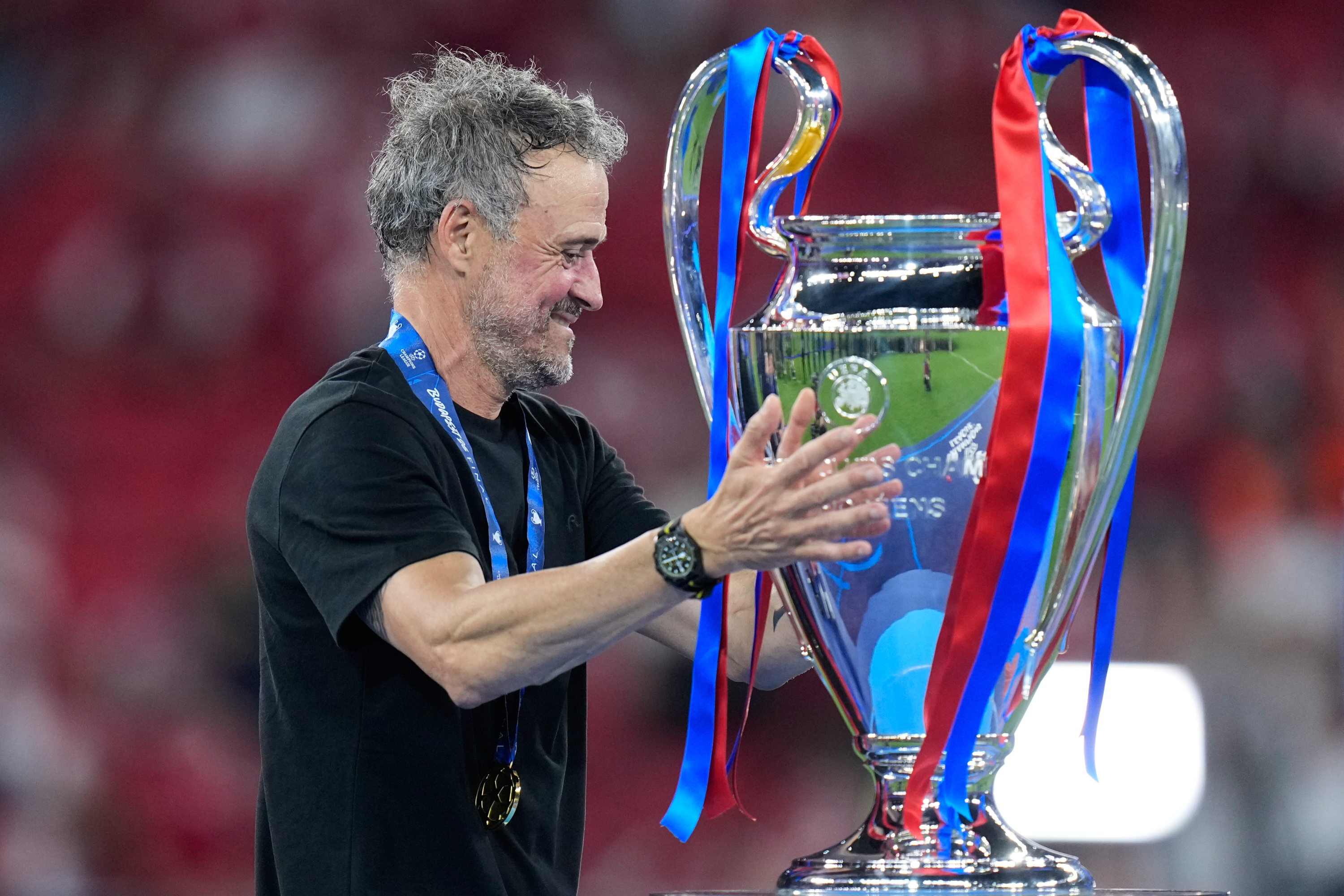 Luis Enrique, con la Champions 26-27 AP Photo/Petr Josek