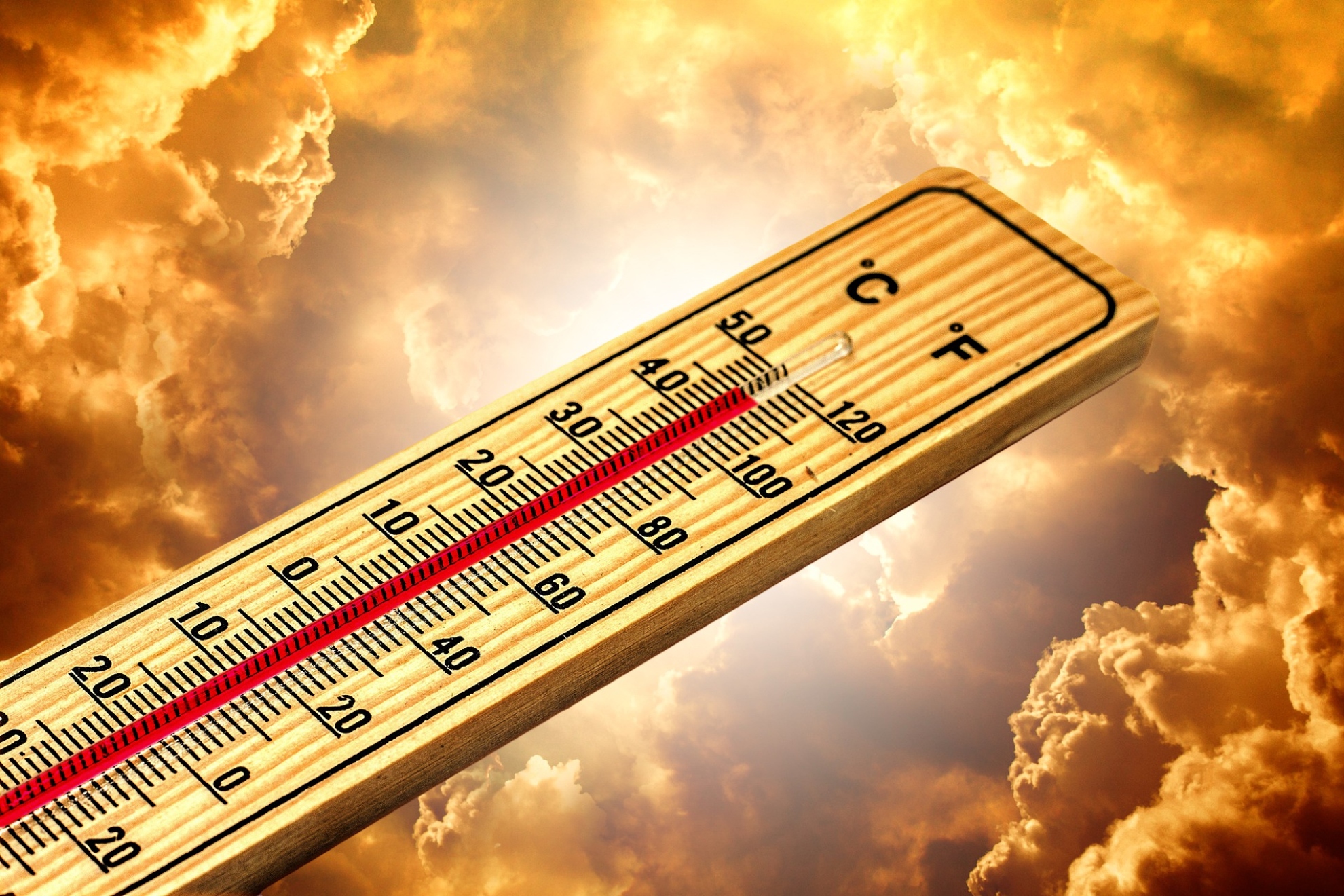 Imagen de un termómetro y calor. Pixabay.