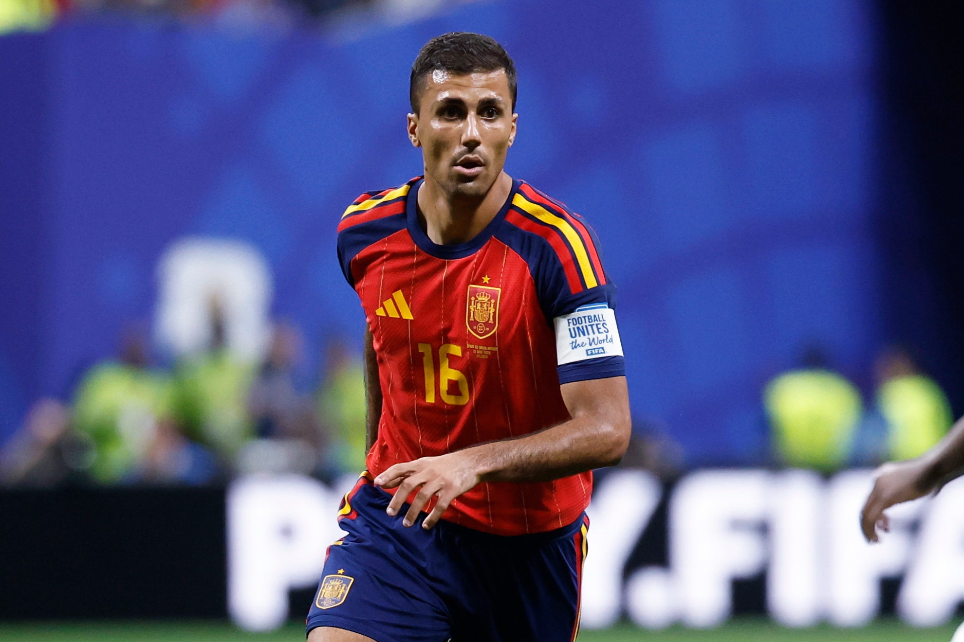 Rodri, en un partido con la selección.