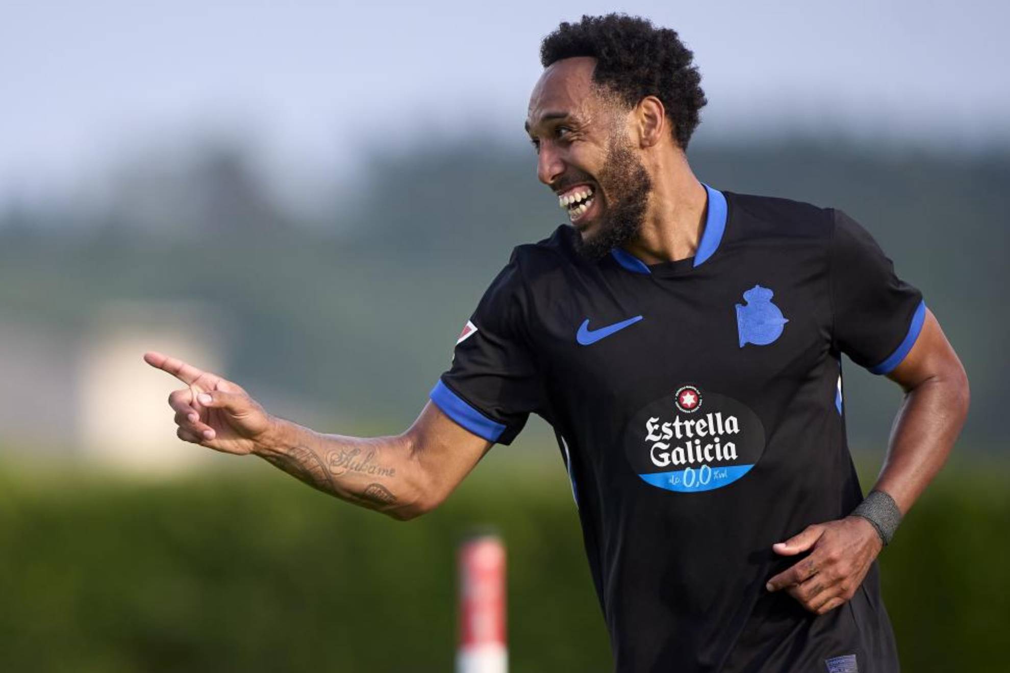 Aubameyang, en un entrenamiento con el Deportivo. Jose Manuel Alvarez Rey