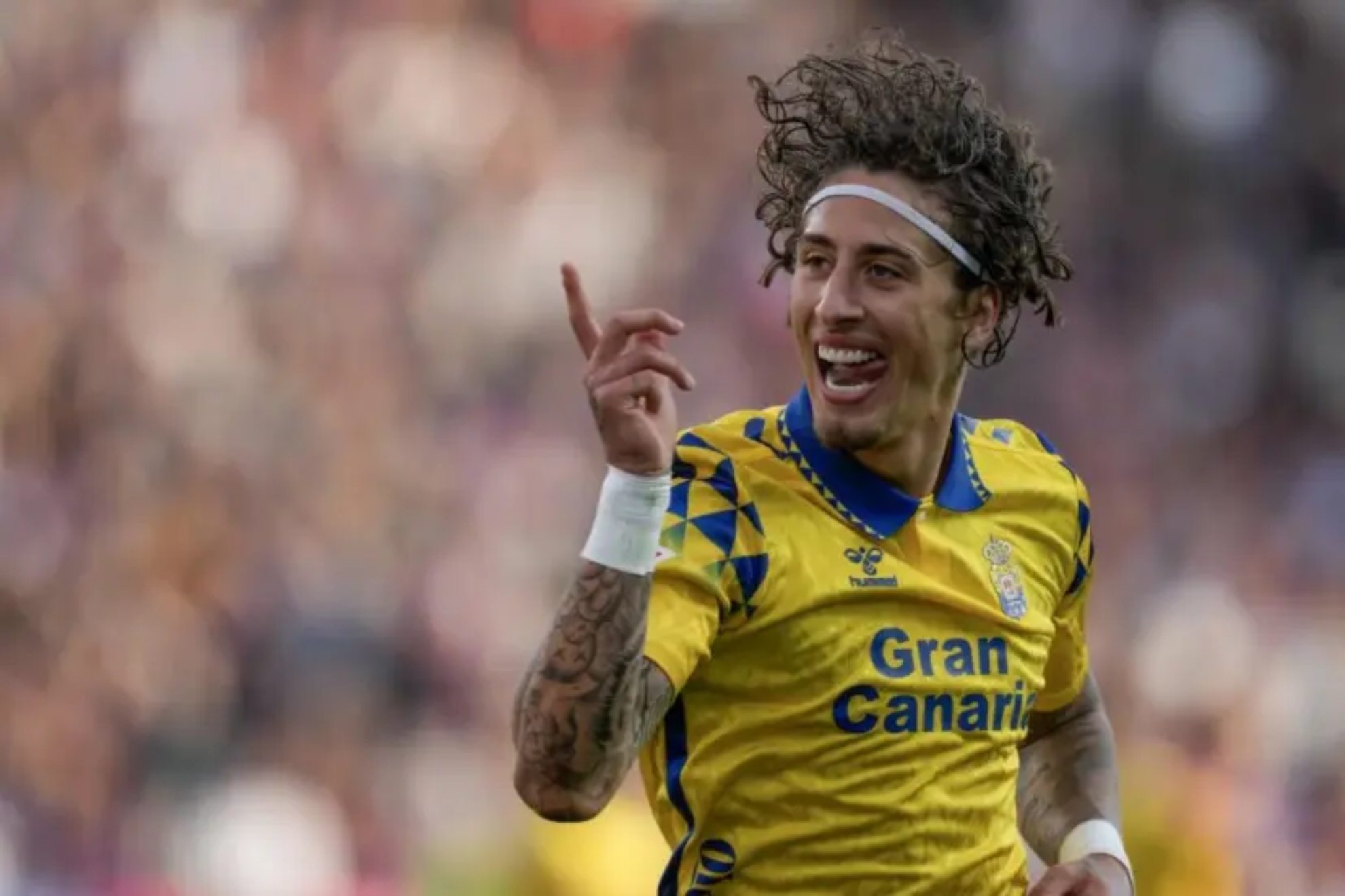 Fabio Silva celebra un gol con Las Palmas hace dos temporadas. EFE