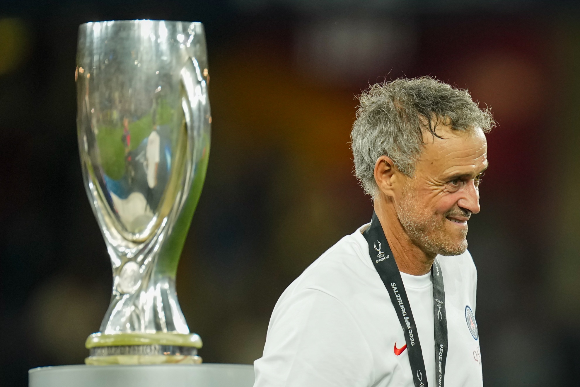 Luis Enrique, tras ganar la Supercopa. LAPRESSE