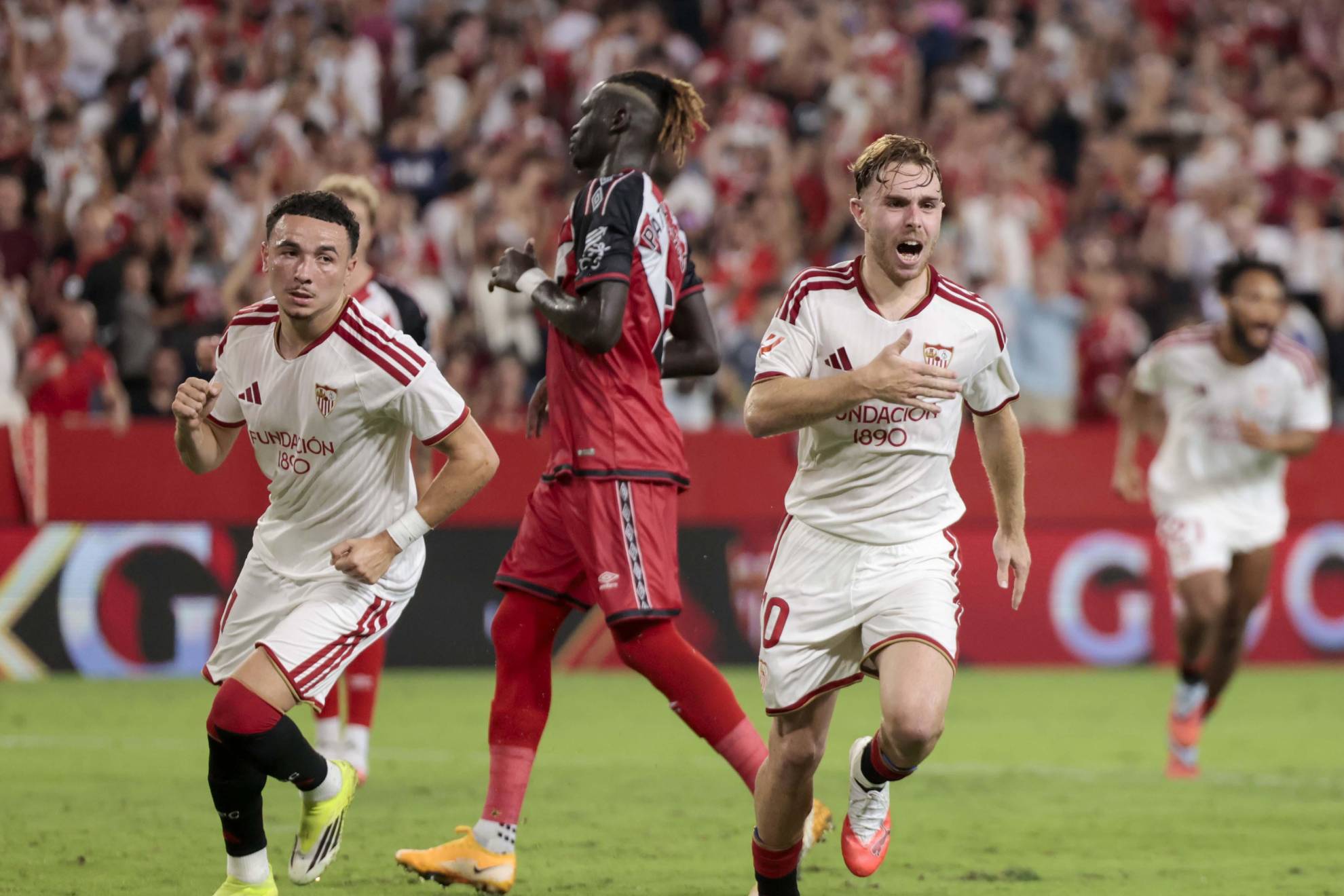 Peque celebra su tanto ante el Rayo. LALIGA