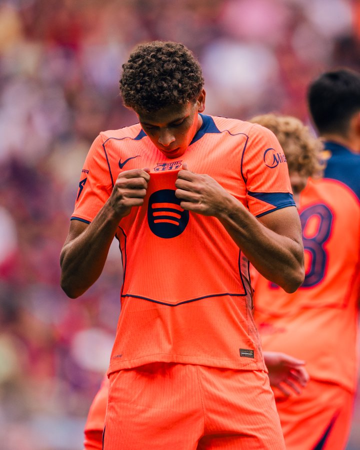 Abdelkarim después de marcar el gol.