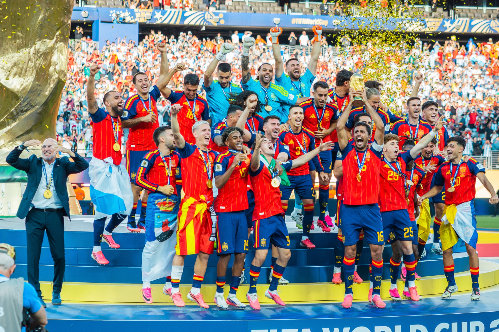 La selección española celebrando el título de campeones de mundo. JEFERSON ACEVEDO