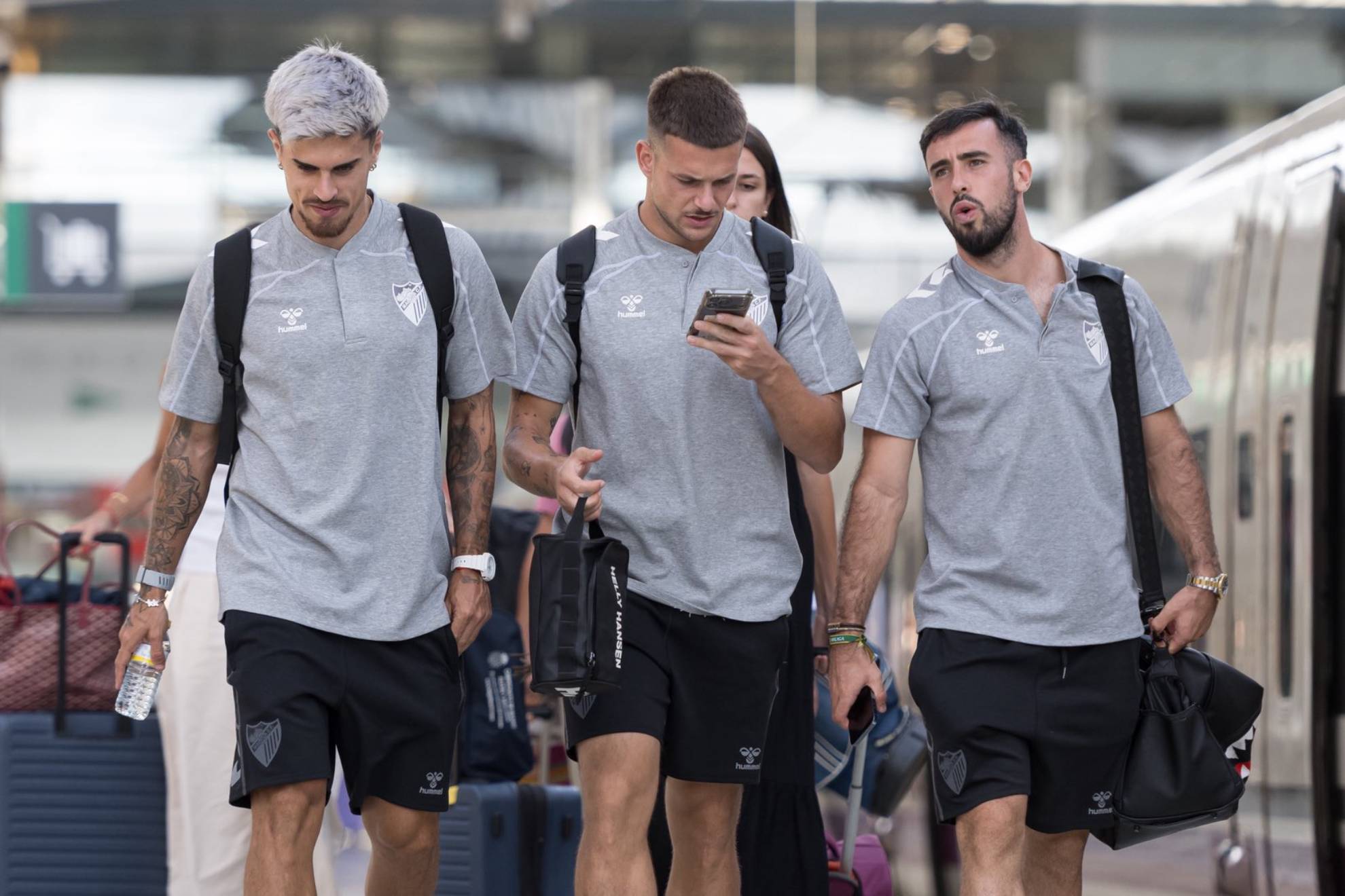 Los jugadores del Málaga en su traslado a Madrid MÁLAGA