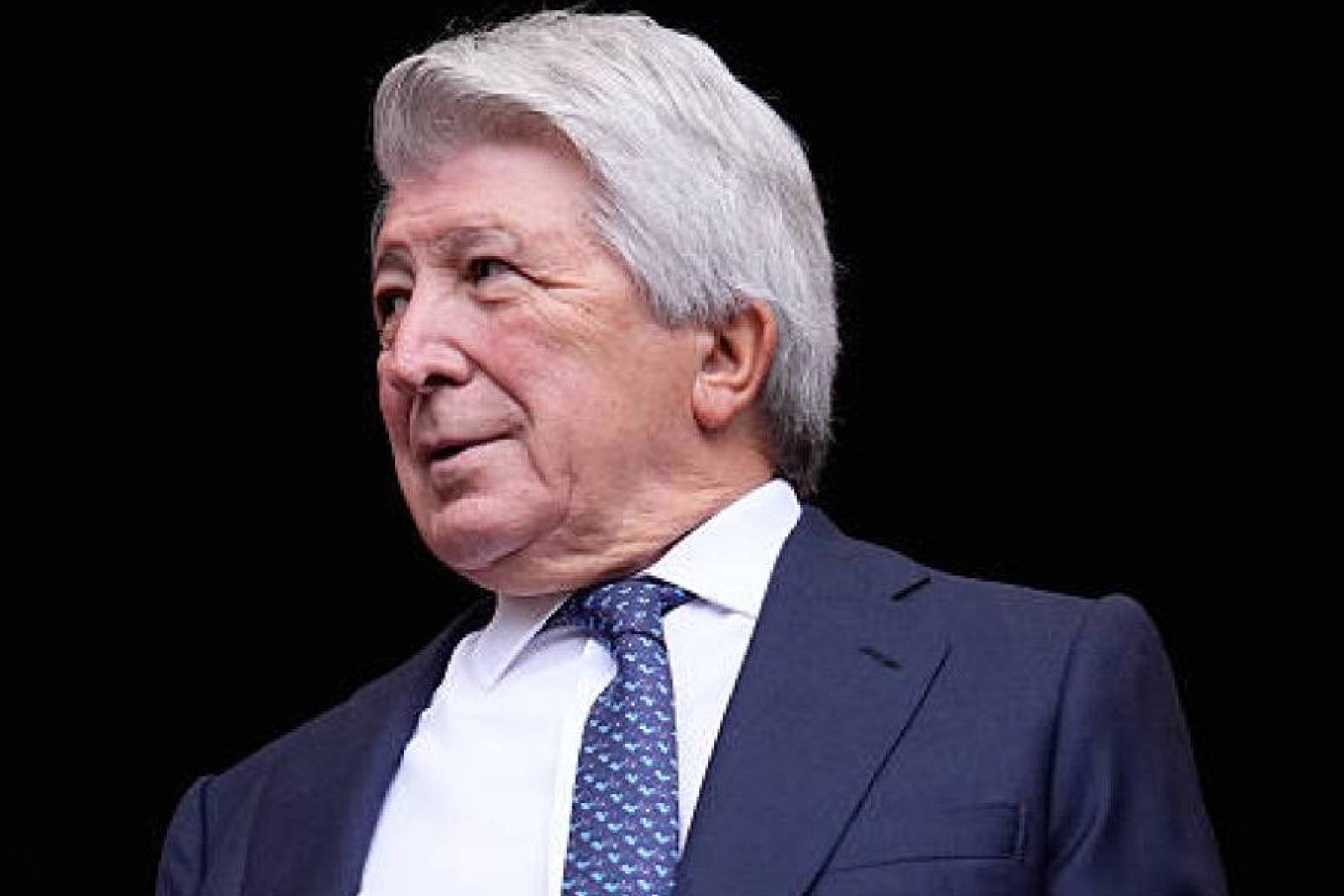 Enrique Cerezo está convencido de que Julián Alvarez seguirá de rojiblanco