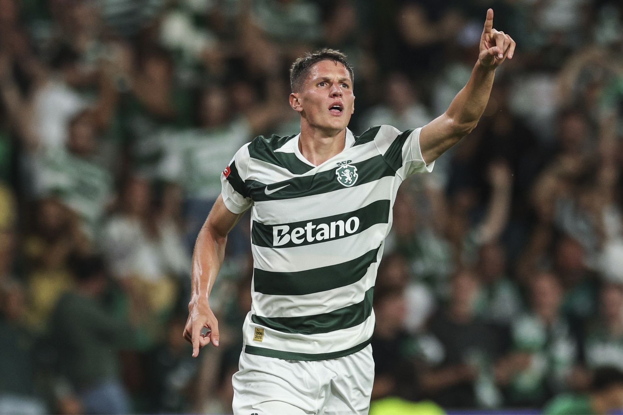 Sergi Altimira celebra su primer gol con el Sporting CP