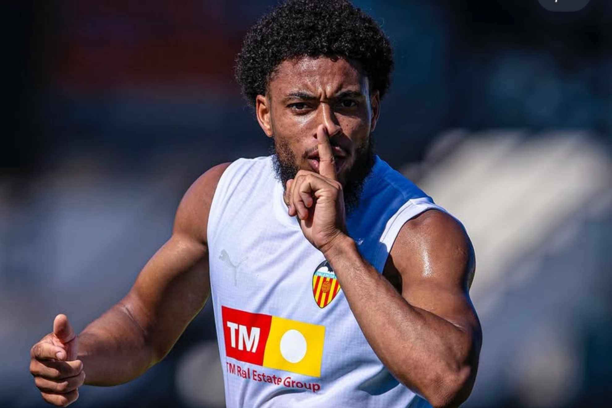 Arnaut Danjuma y su futuro incierto en el Valencia en el tramo final del mercado. VCF