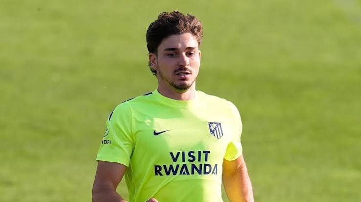 Julián Álvarez, cabizbajo tras su vuelta al Atlético de Madrid
