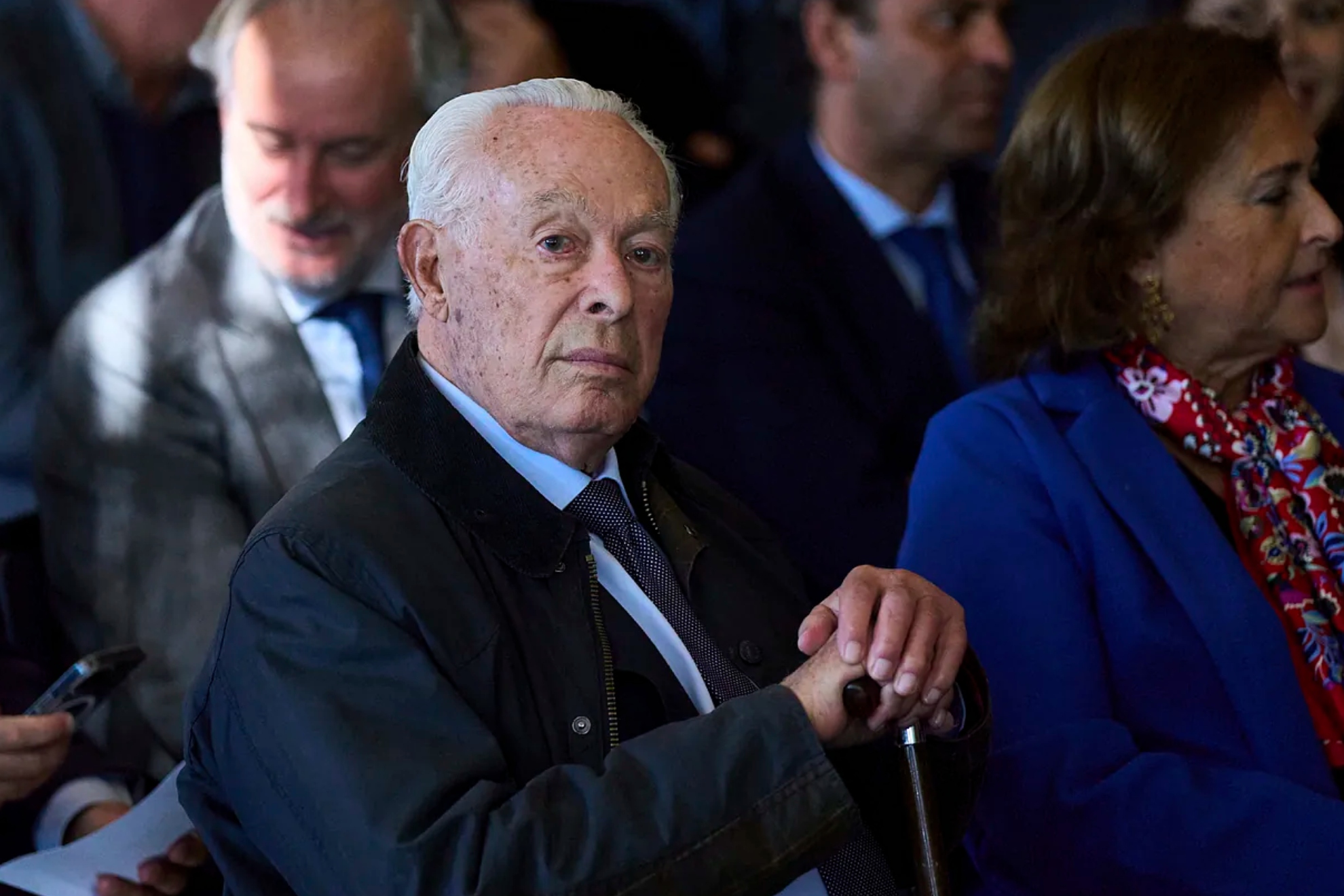 Curro Romero vuelve a estar ingresado debido a una neumonía por aspiración EFE