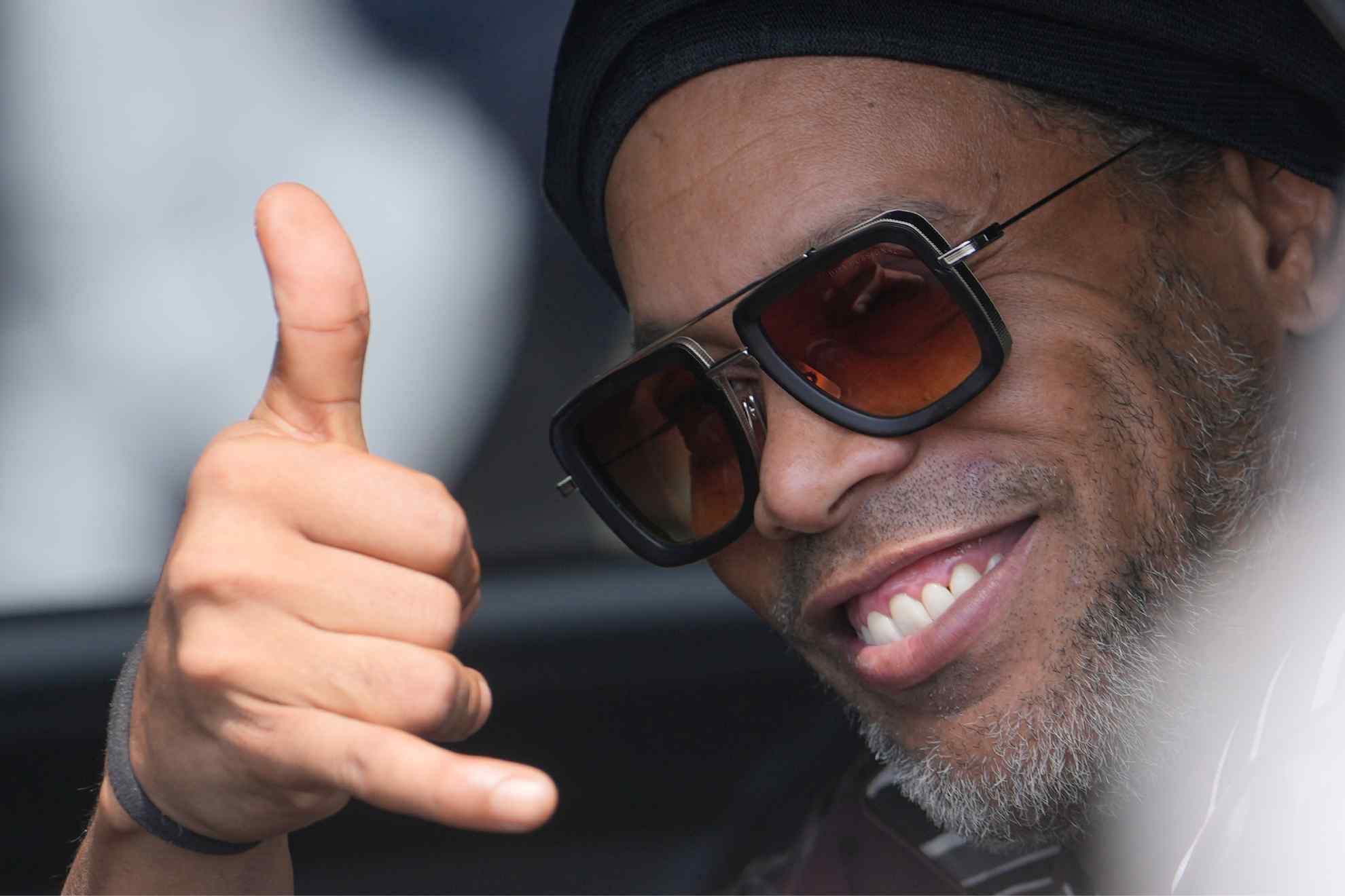 Ronaldinho, a su llegada a Ravenna. LAPRESSE