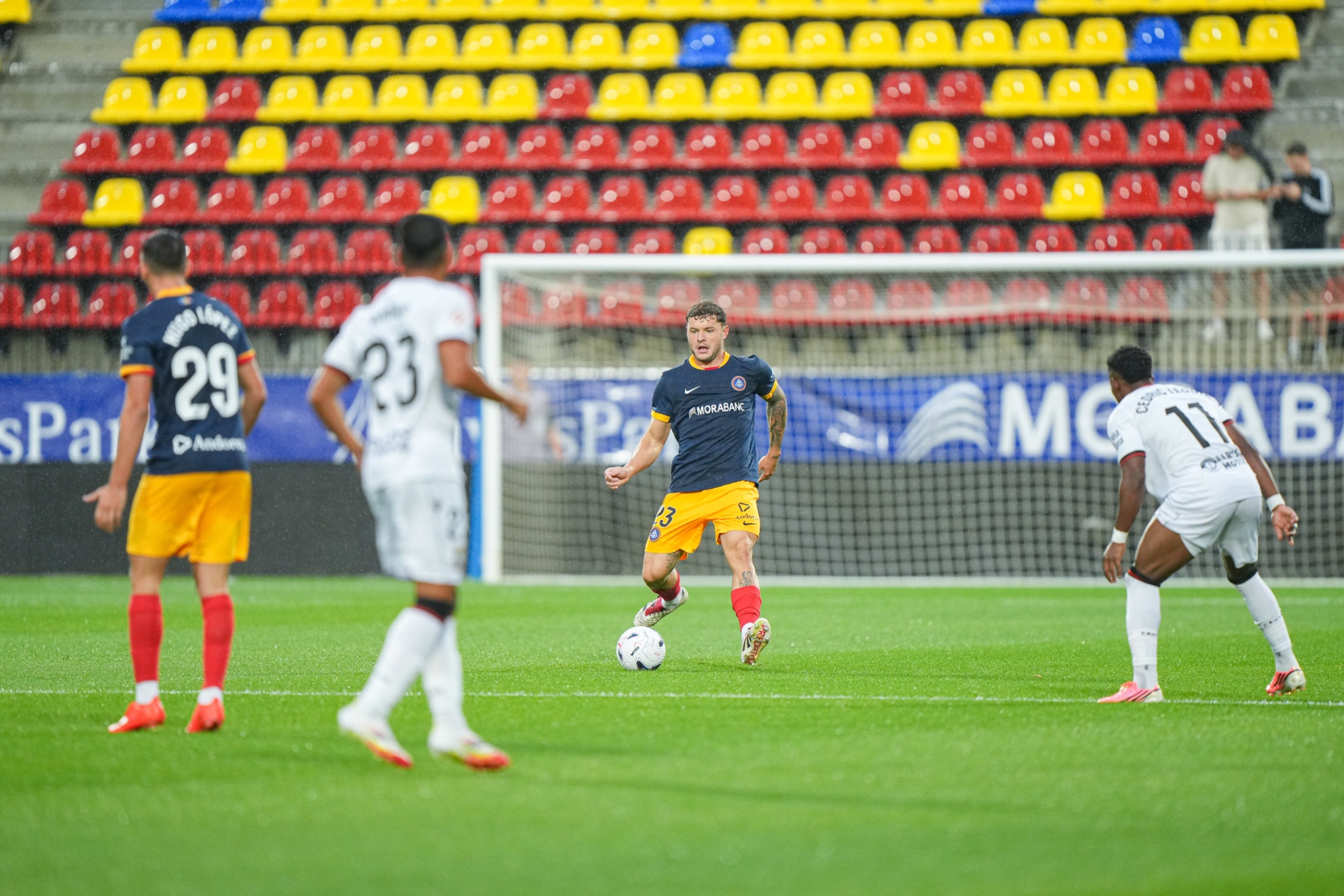 Alende, en un partido con los del Principado. ANDORRA