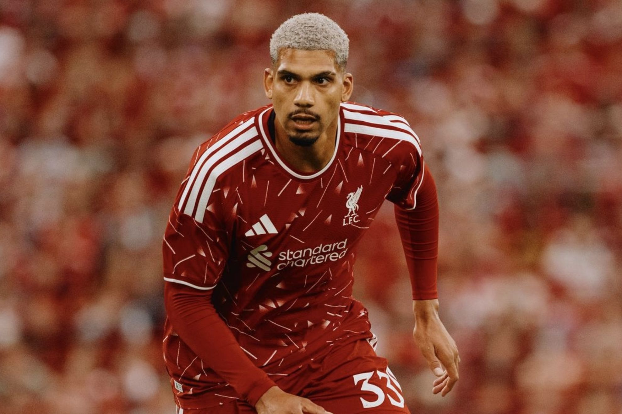 Ronald Araújo, durante su debut con el Liverpool @LFC