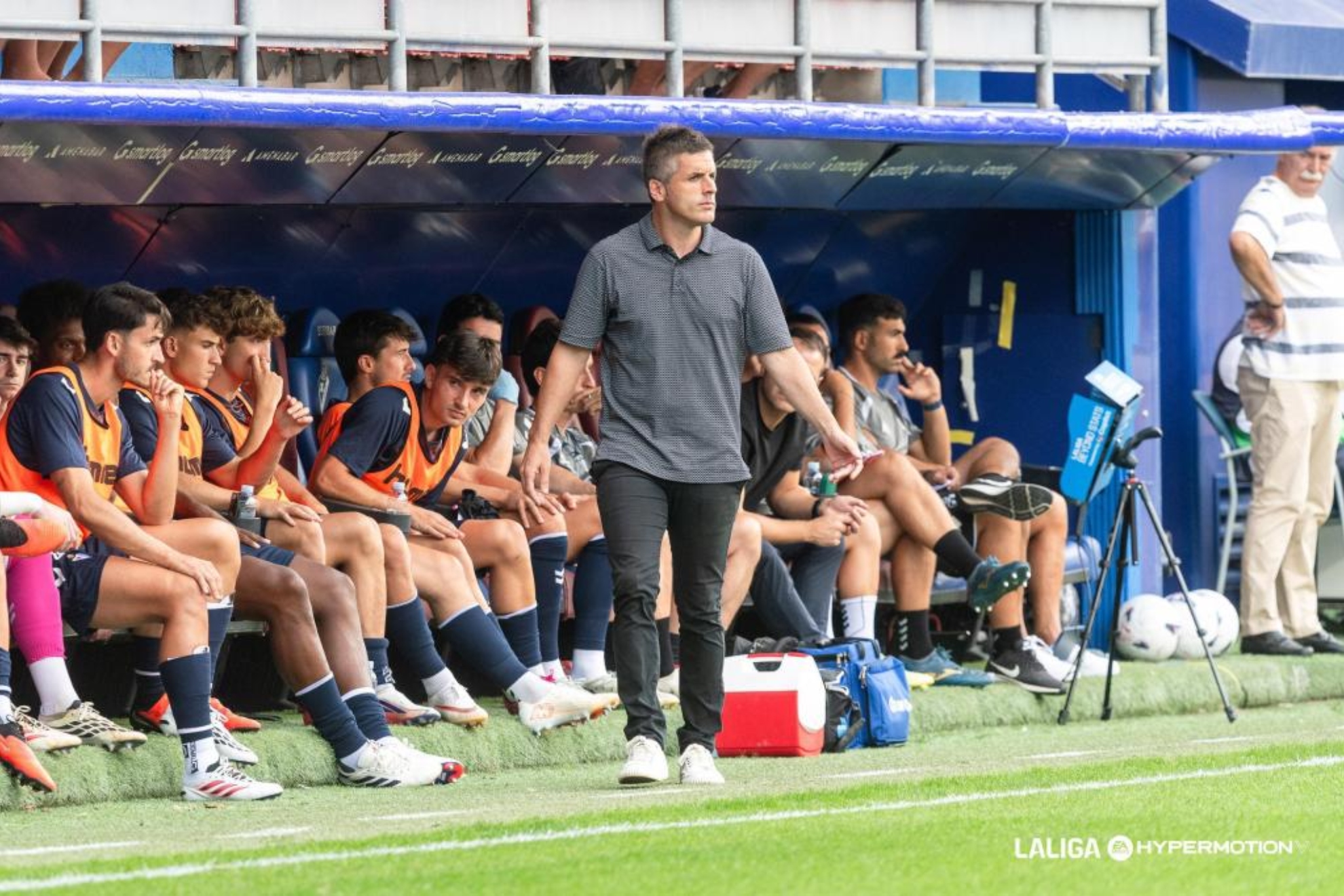 Jokin Aranbarri Jokin Aranbarri Jokin Aranbarri, en su debut en partido oficial como entrenador del Eibar. LALIGA