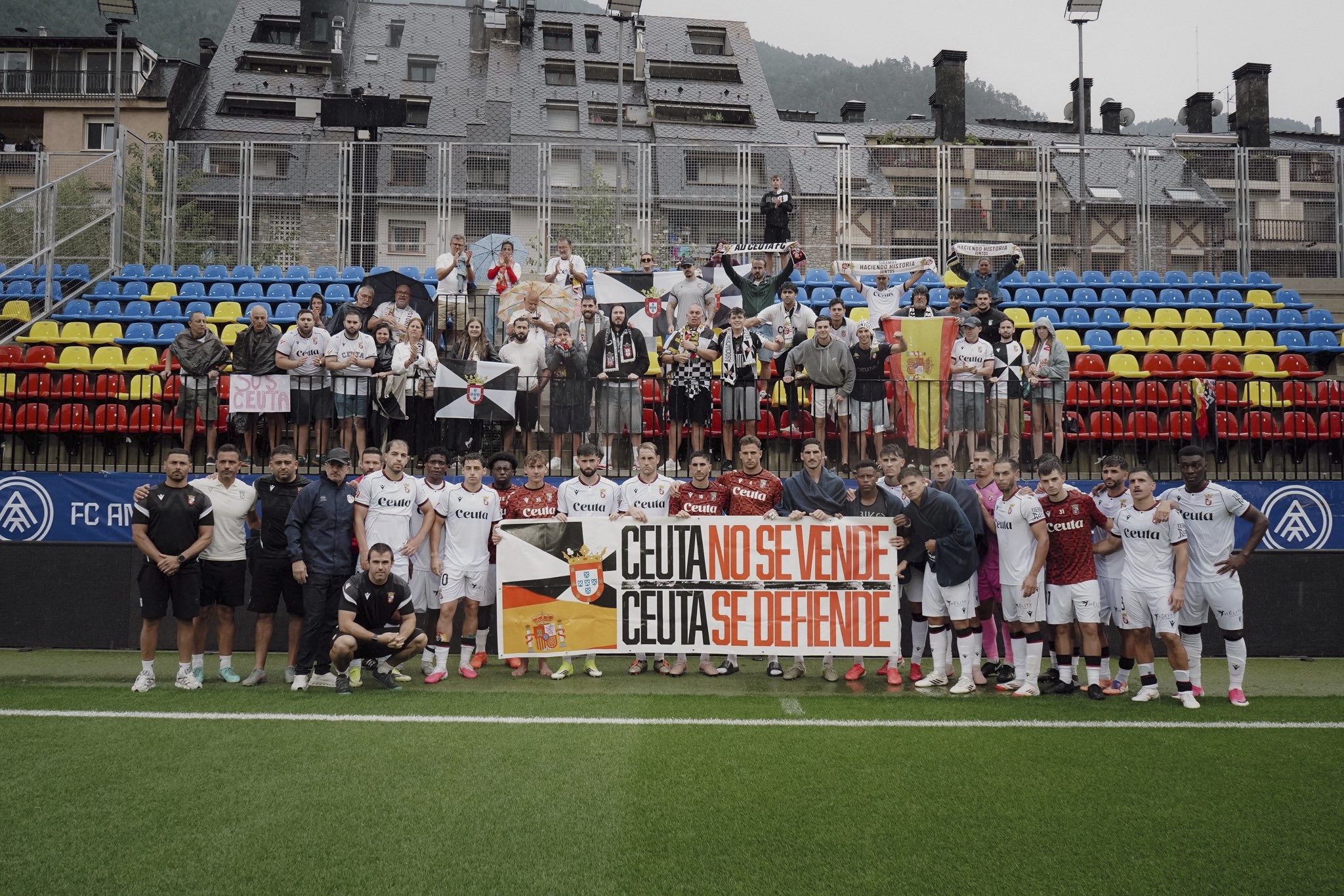 Pancarta del Ceuta en el partido contra el Andorra