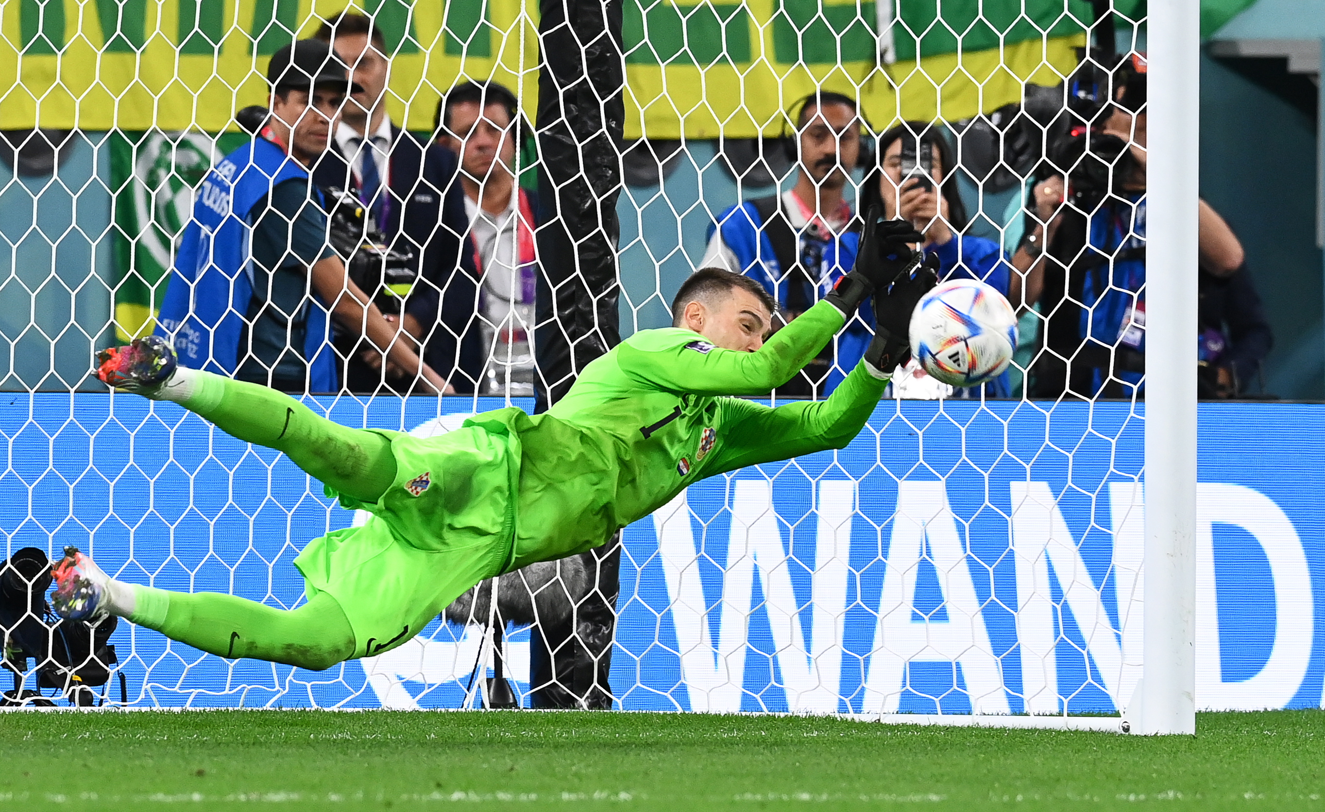 Livakovic, en un partido del Mundial.