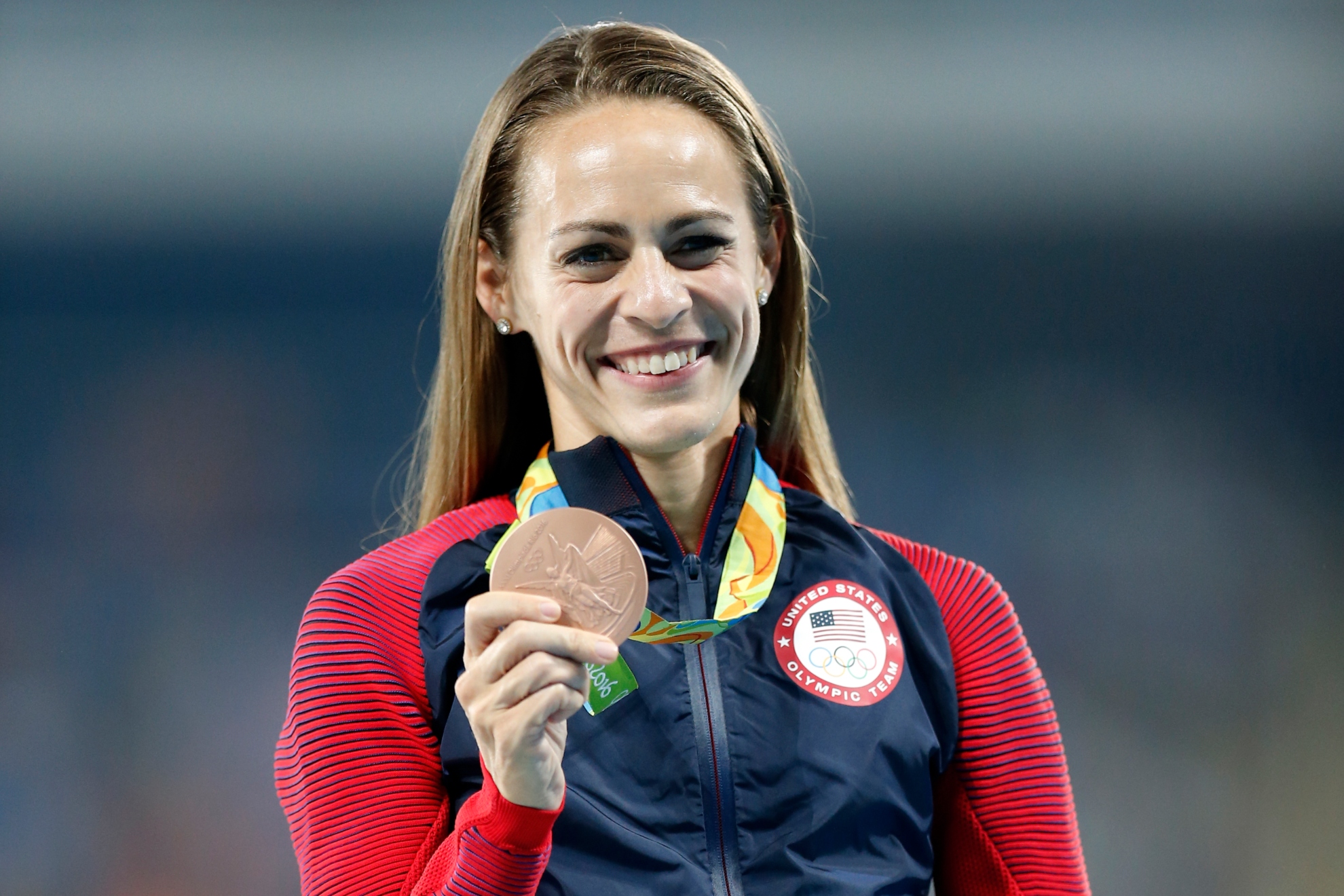 Jenny Simpson, con su medalla olímpica J.A. GARCÍA