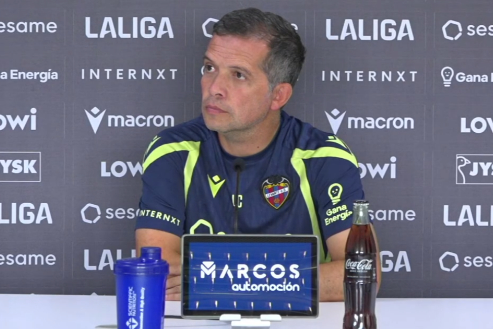 Rueda de prensa de Luís Castro previa al partido contra el Osasuna Levante
