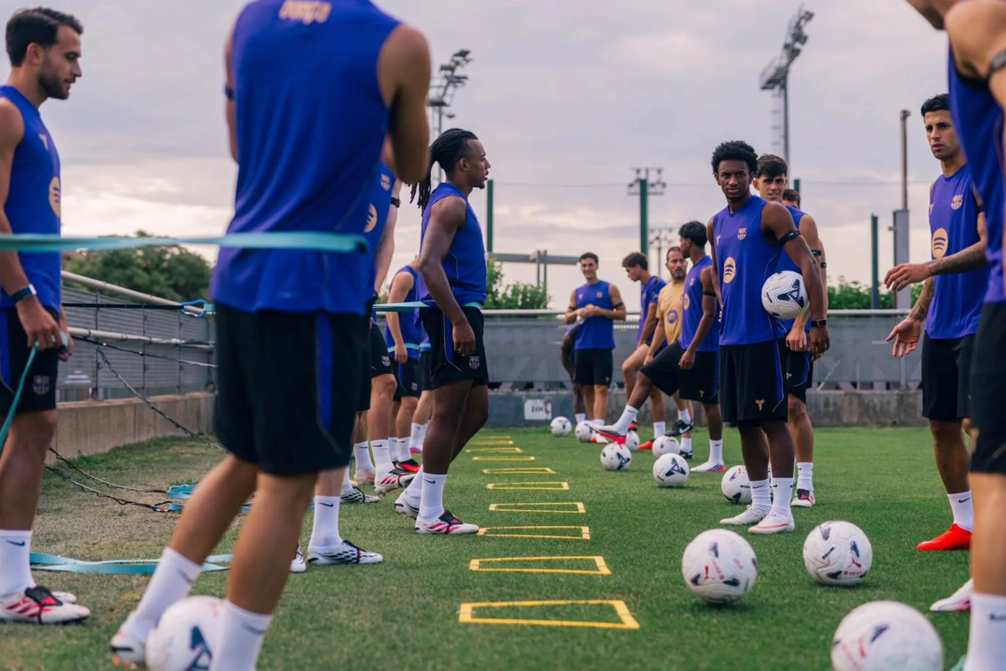 La plantilla del Barça, durante un entrenamiento. FC BARCELONA