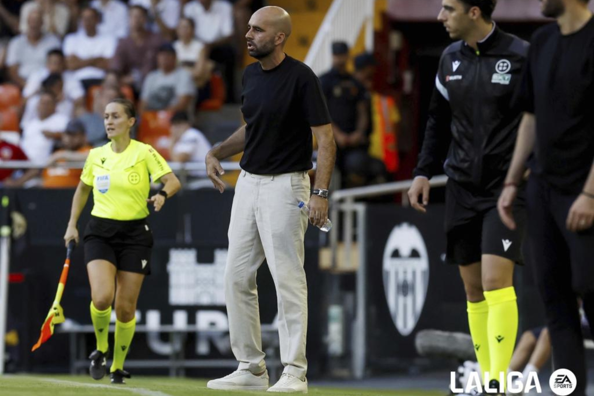 Giráldez, entrenador del Celta, en un momento del encuentro ante el Valencia. LALIGA
