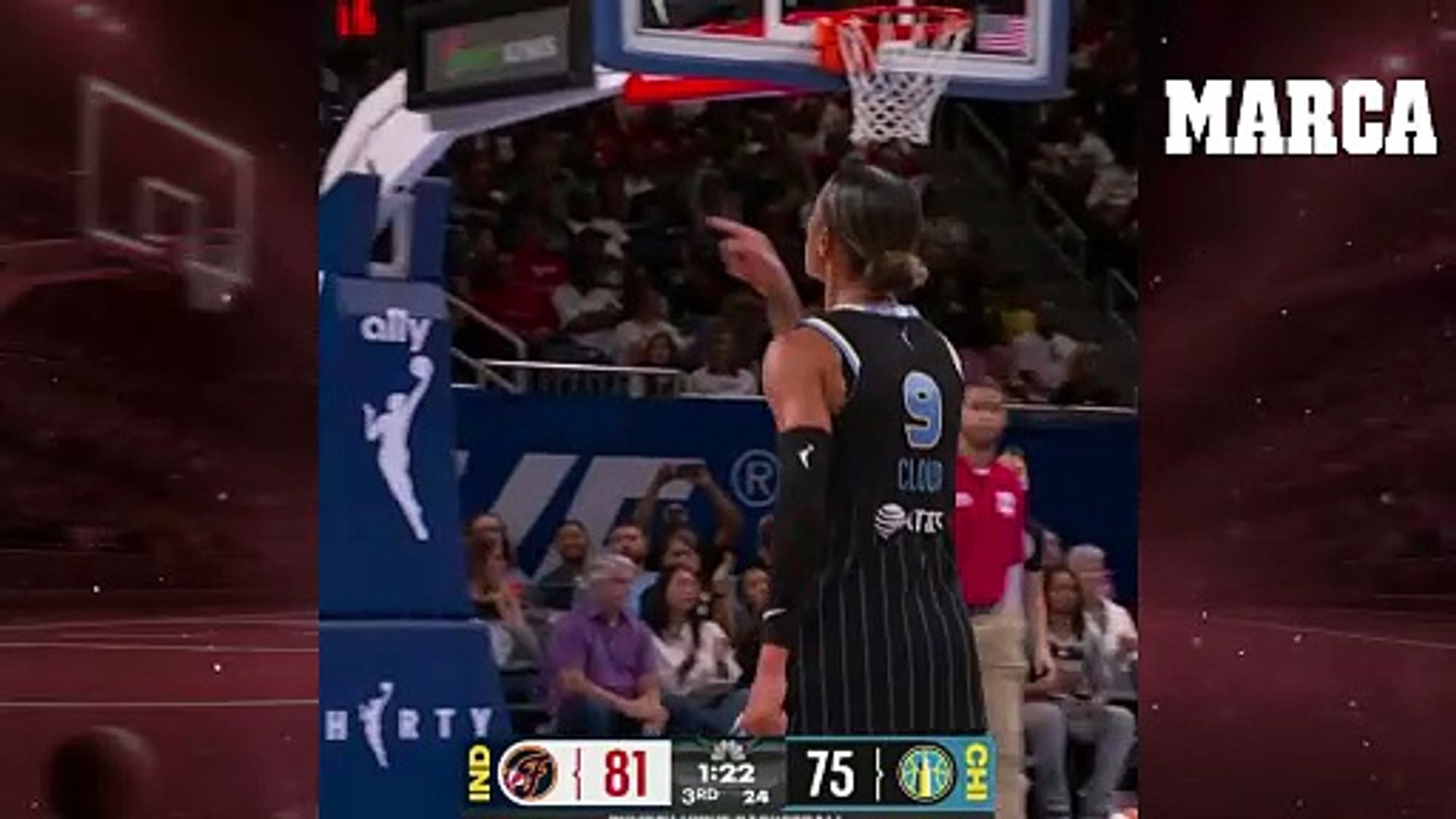 El turco, que ha dicho que se presentará al Draft de la WNBA en 2027 porque se siente mujer, se enzarzó desde la grada con una jugadora y acabó siendo expulsado del partido.