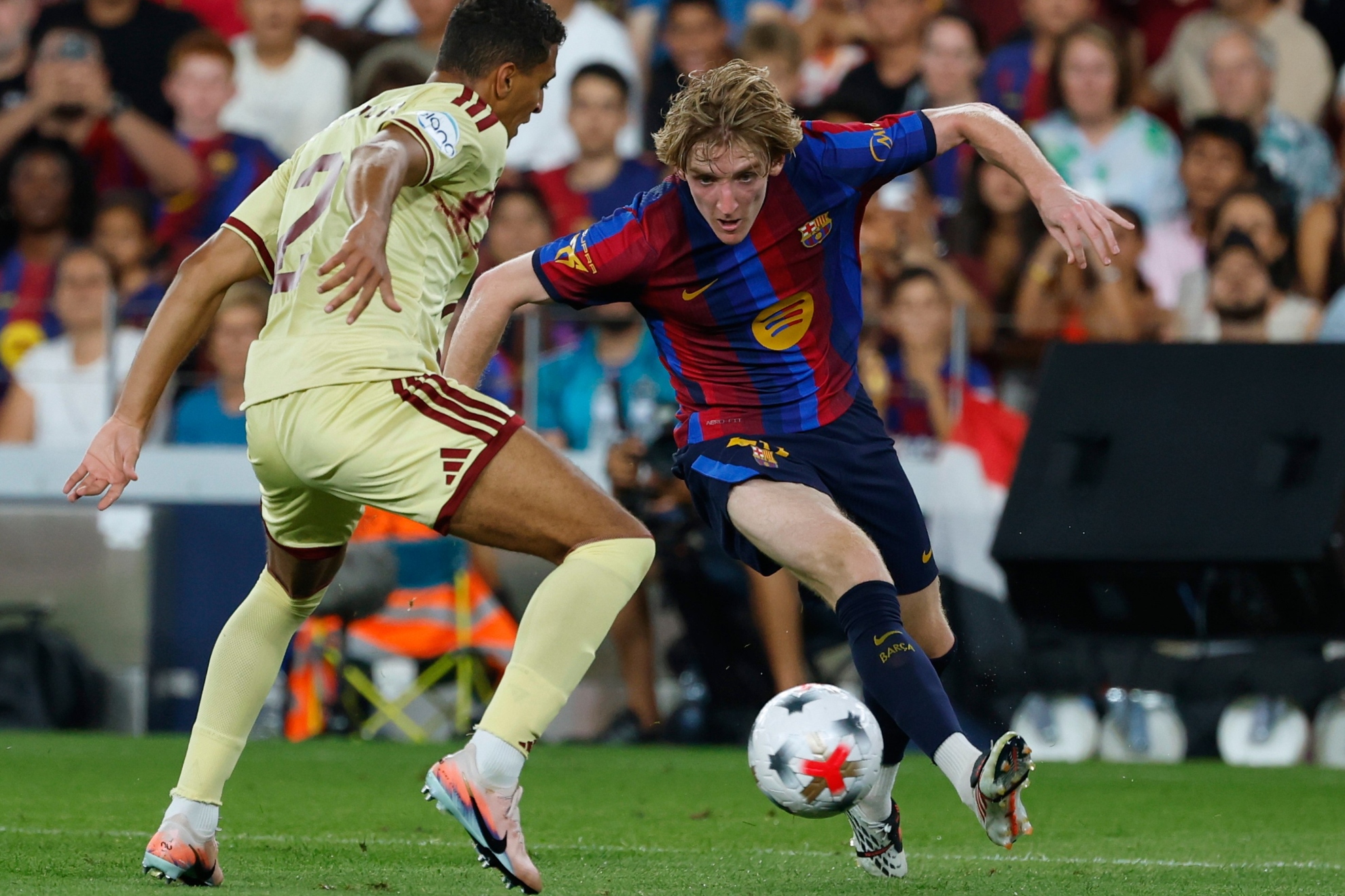 Gordon, en el partido frente al Al Ahly en el Gamper. LAPRESSE
