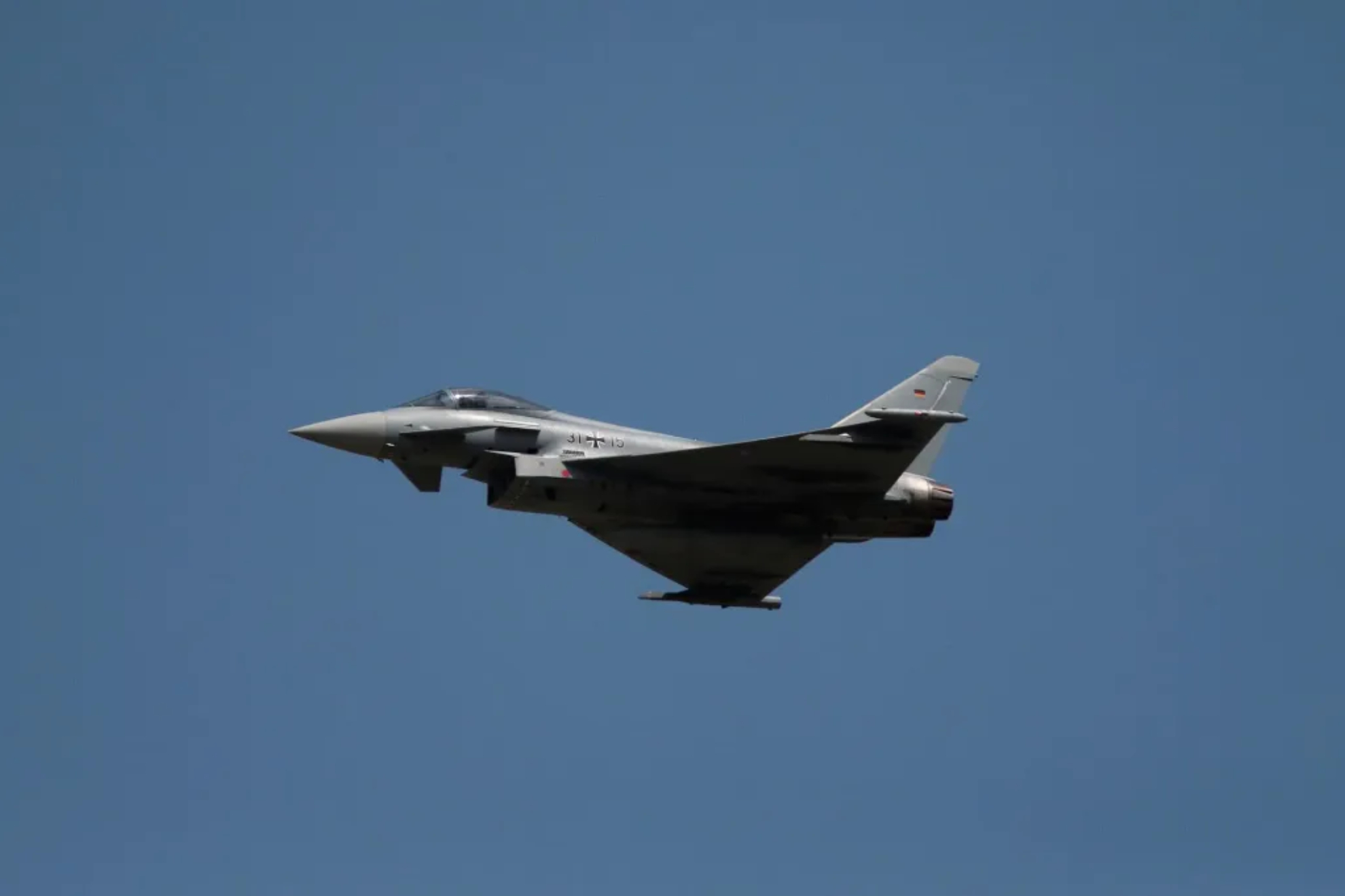 Imagen de un caza militar EFE