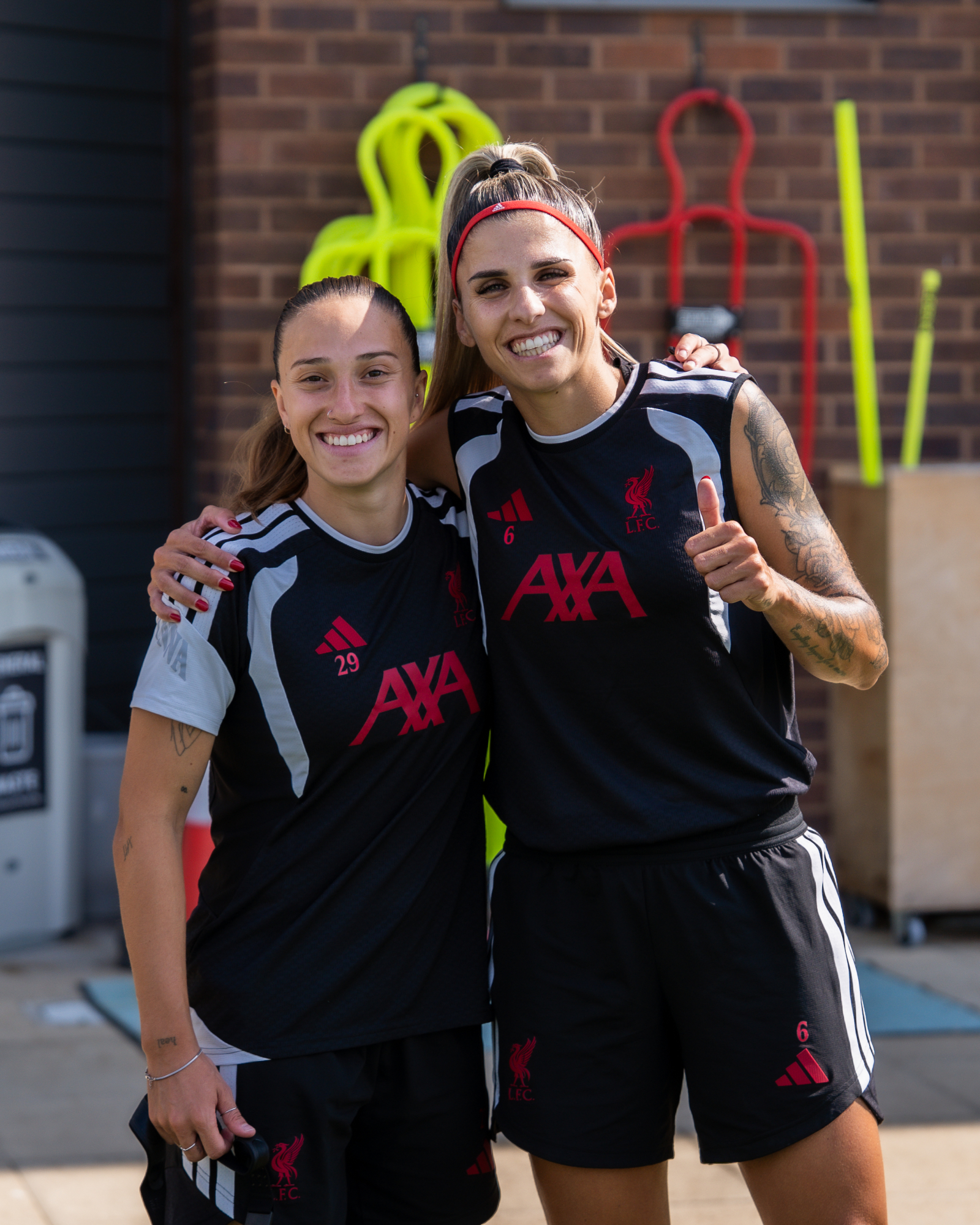 Alejandra Bernabé y Natalia Ramos.