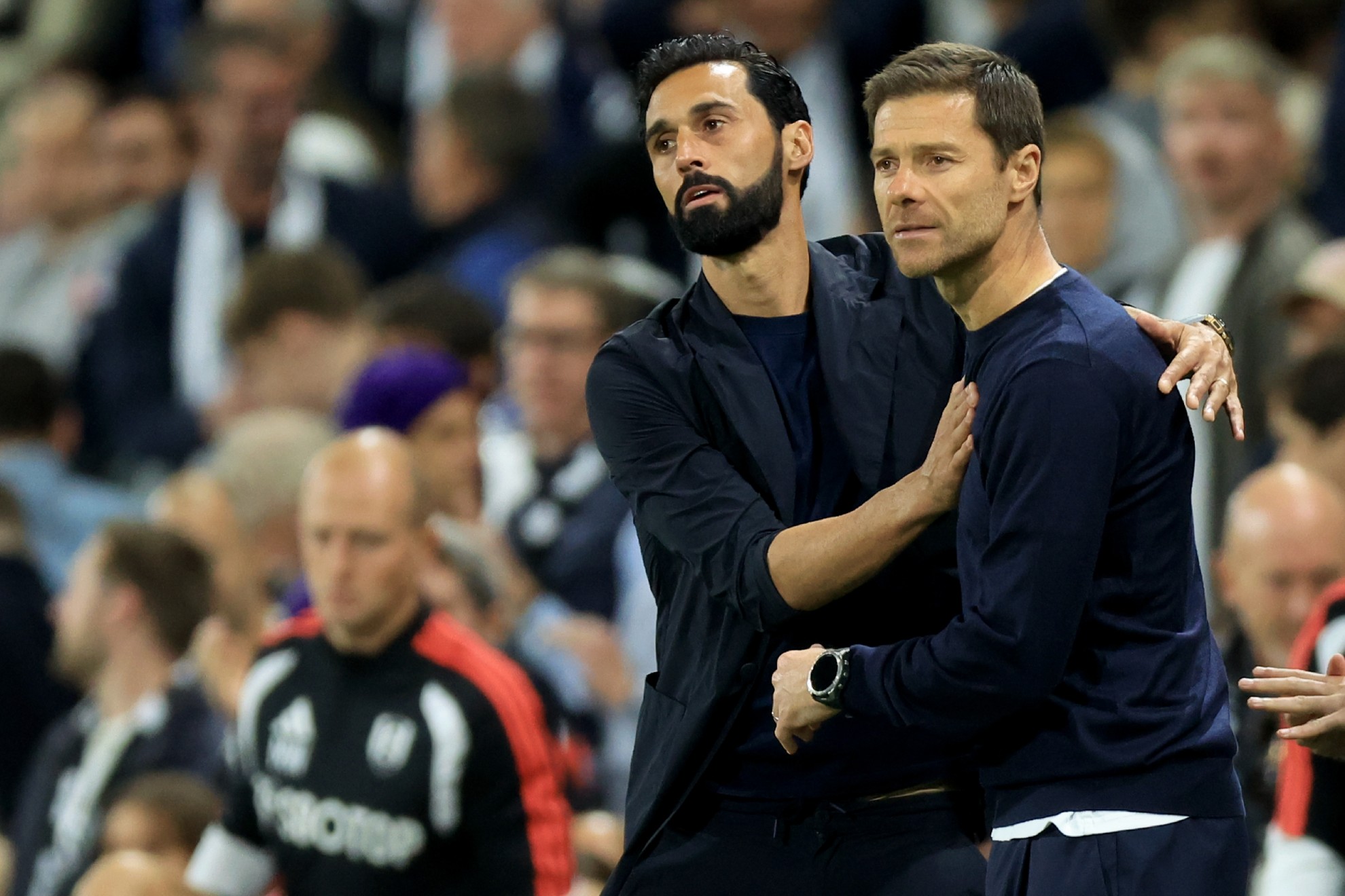 Arbeloa y Xabi Alonso, en el Fulham-Chelsea. GETTY IMAGES