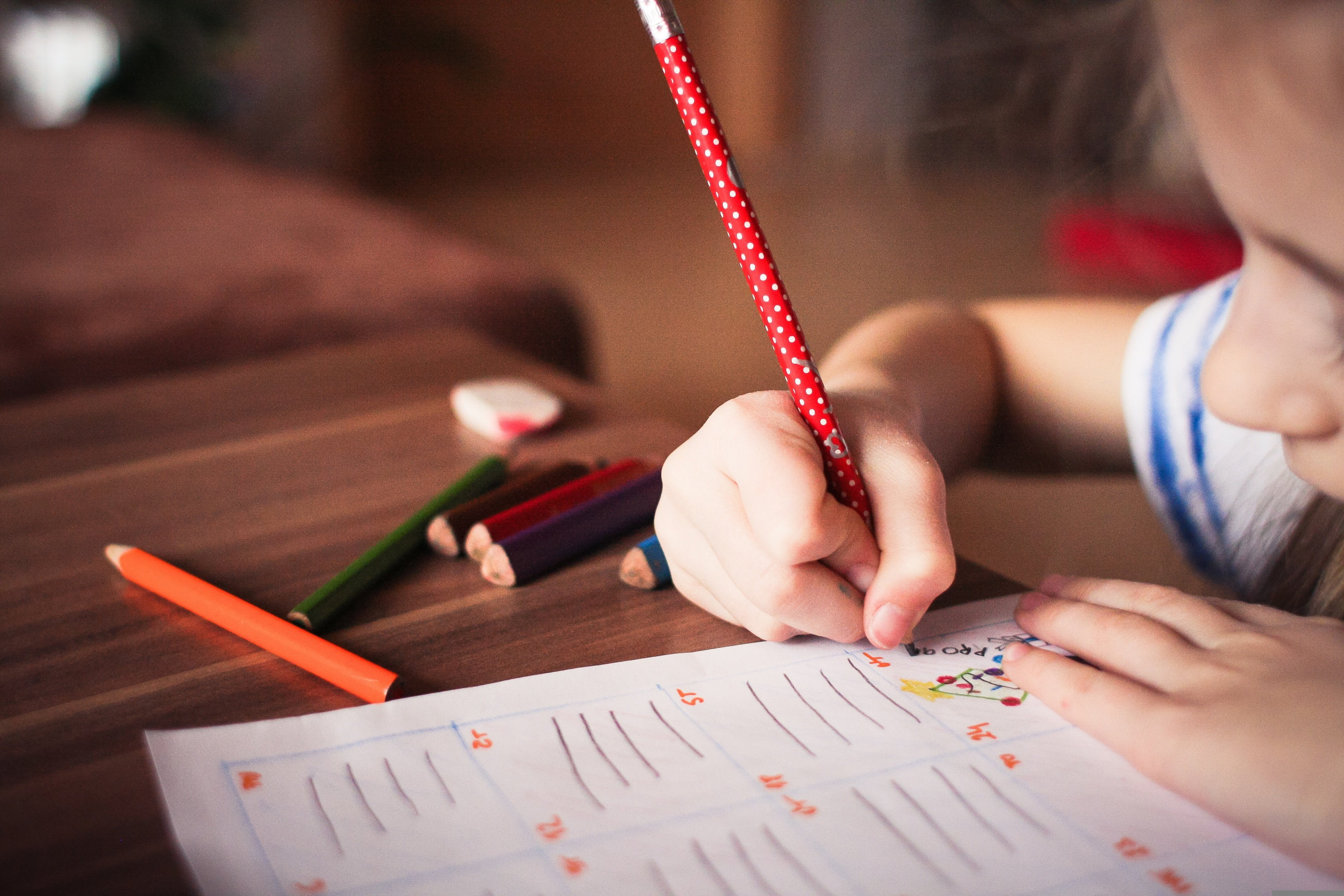 La creatividad en los niños cae bruscamente