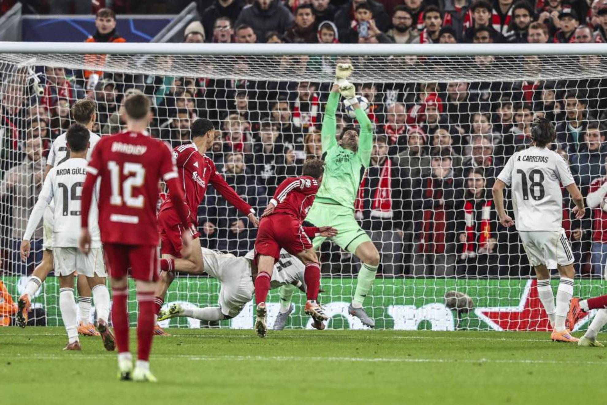 Una imagen del Liverpool-Real Madrid de la pasada edición de Champions