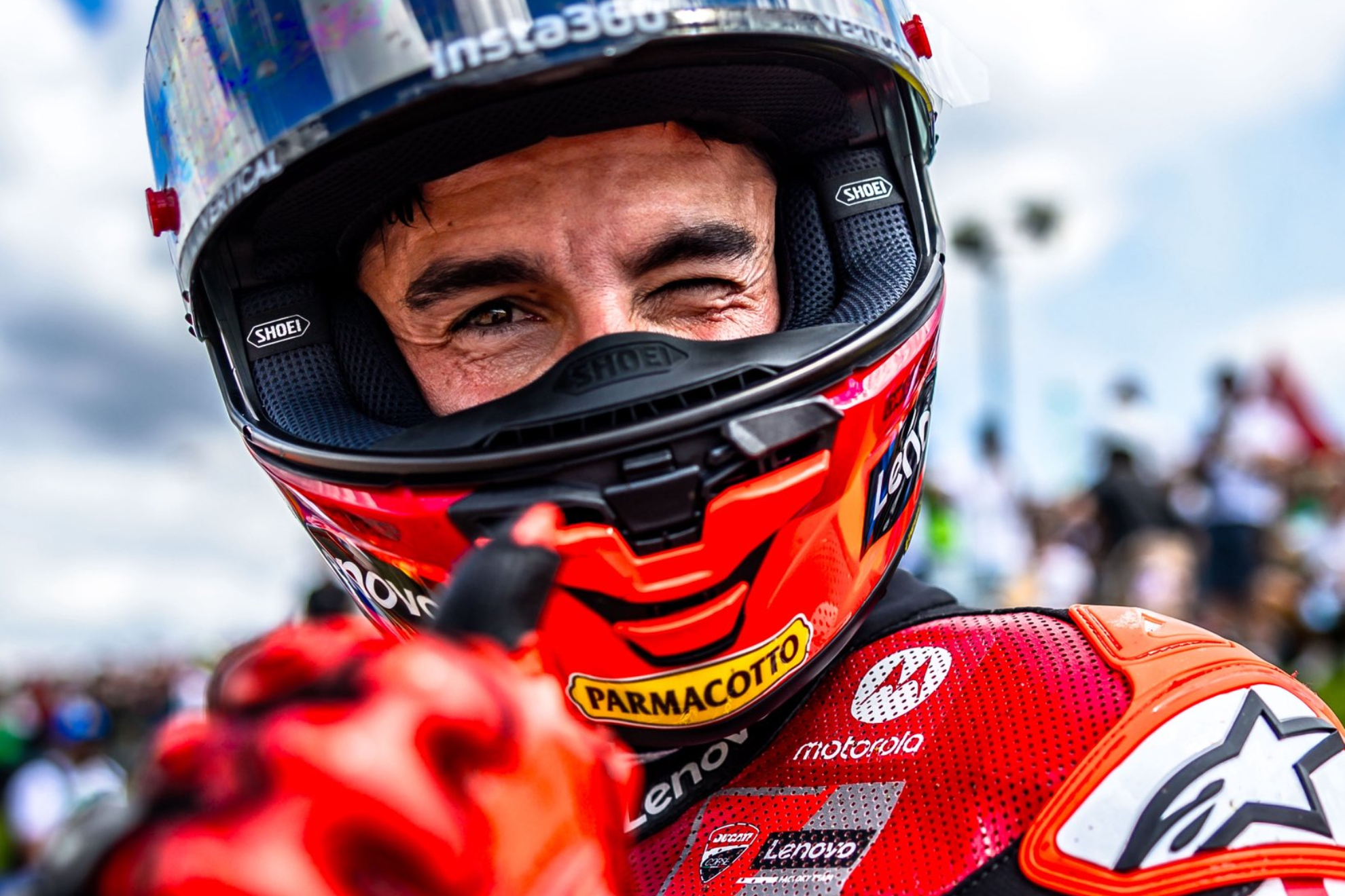 Marc Márquez guiña un ojo. DUCATI
