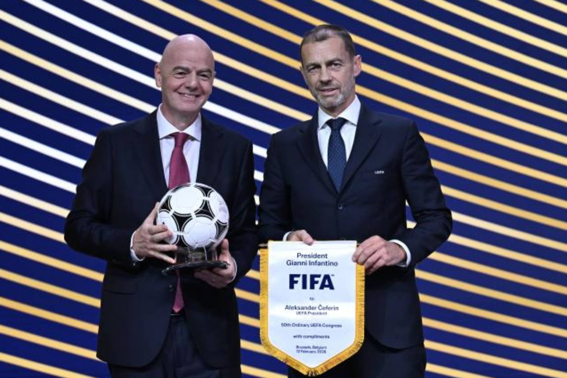 Una imagen de Infantino con Ceferin