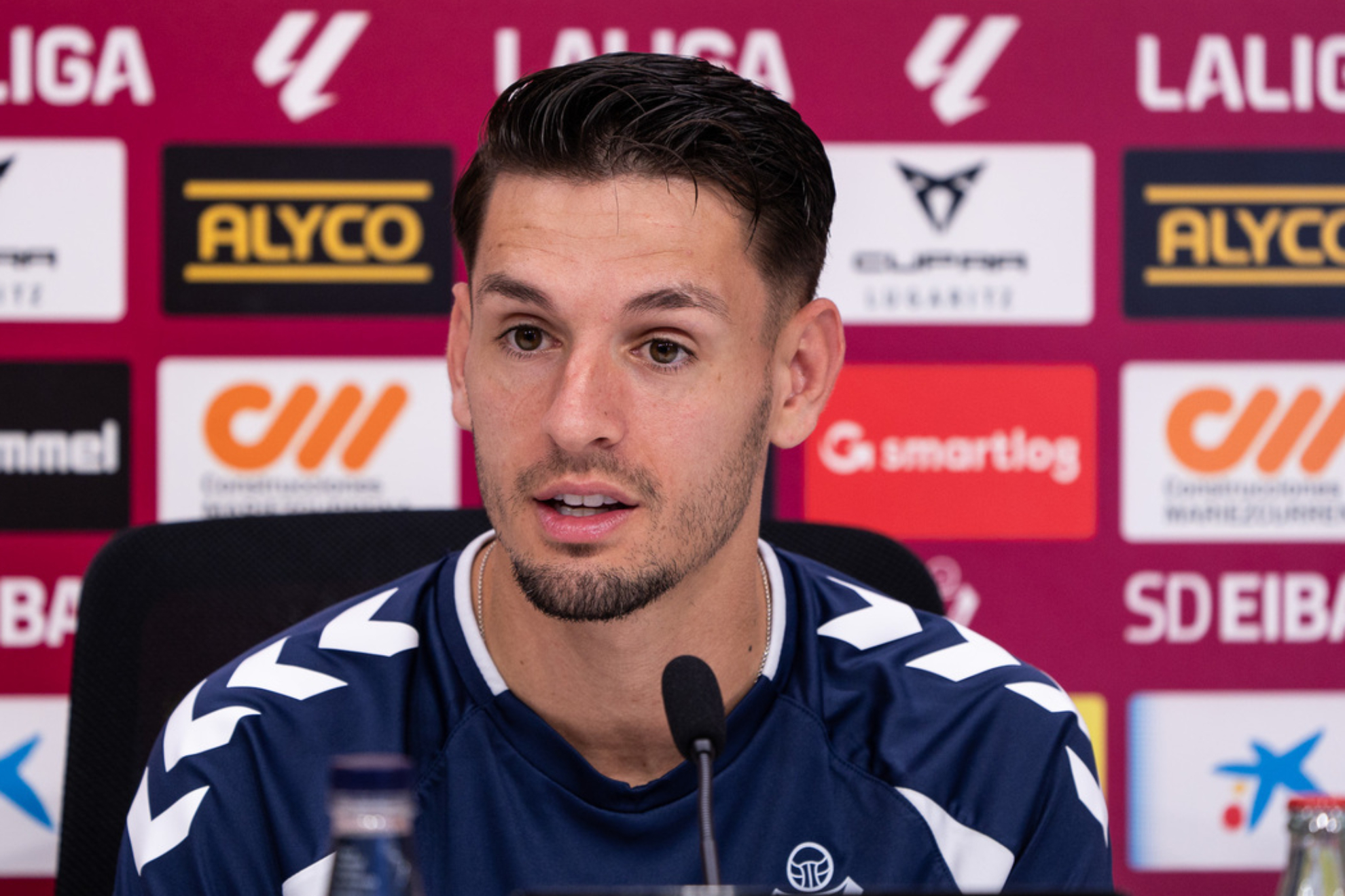 Iván Gil, en rueda de prensa. SD EIBAR