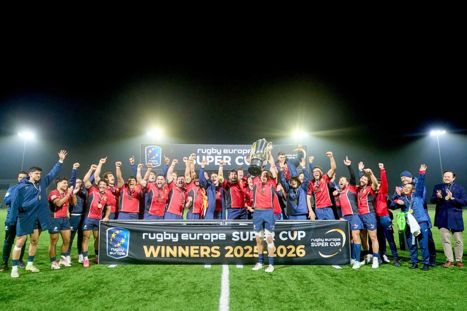 Los Castilla y León Iberians celebran el título de la Rugby Europe Super Cup 25-26