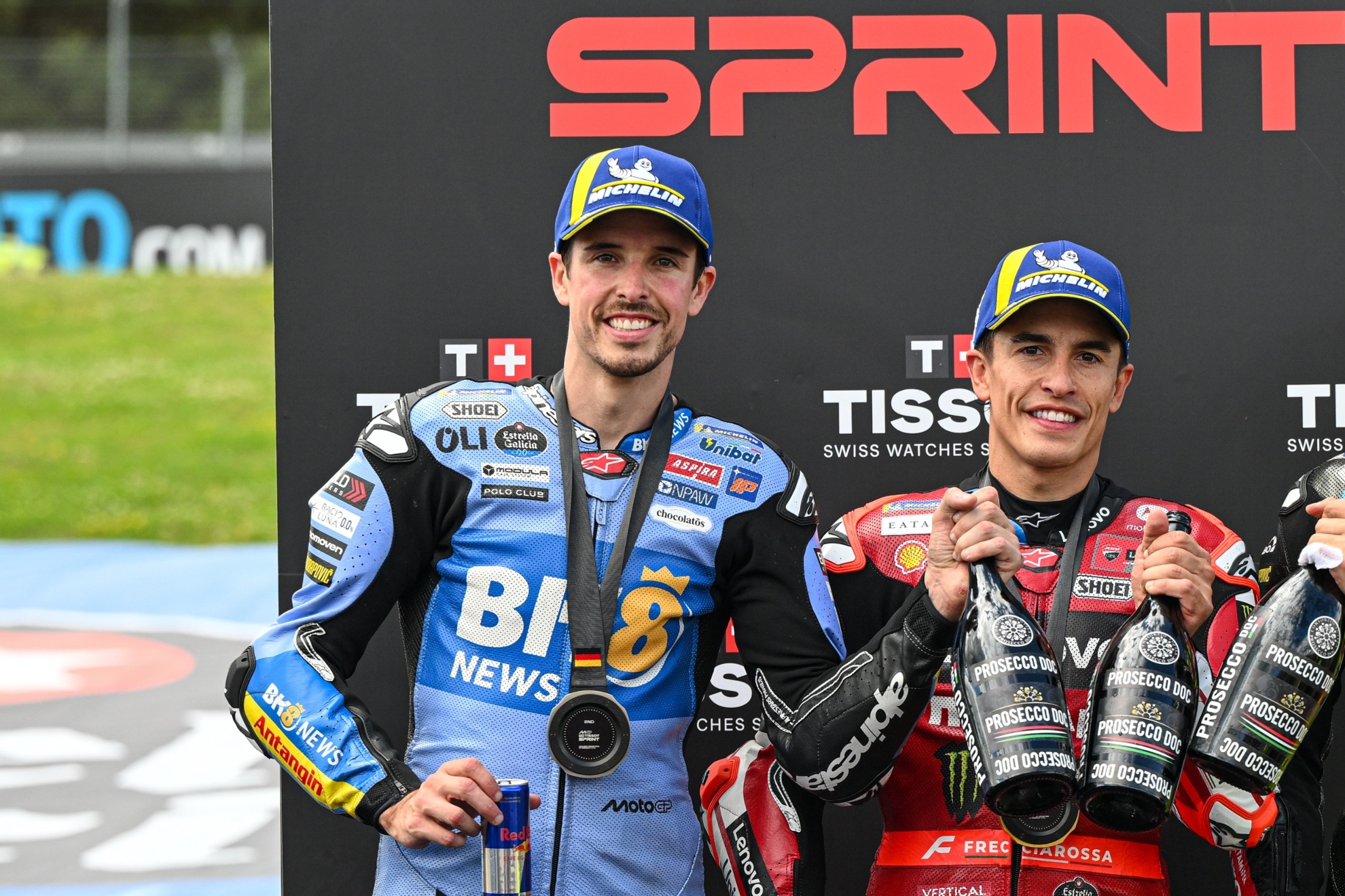 Álex Márquez, junto a Marc, en Alemania. MOTOGP