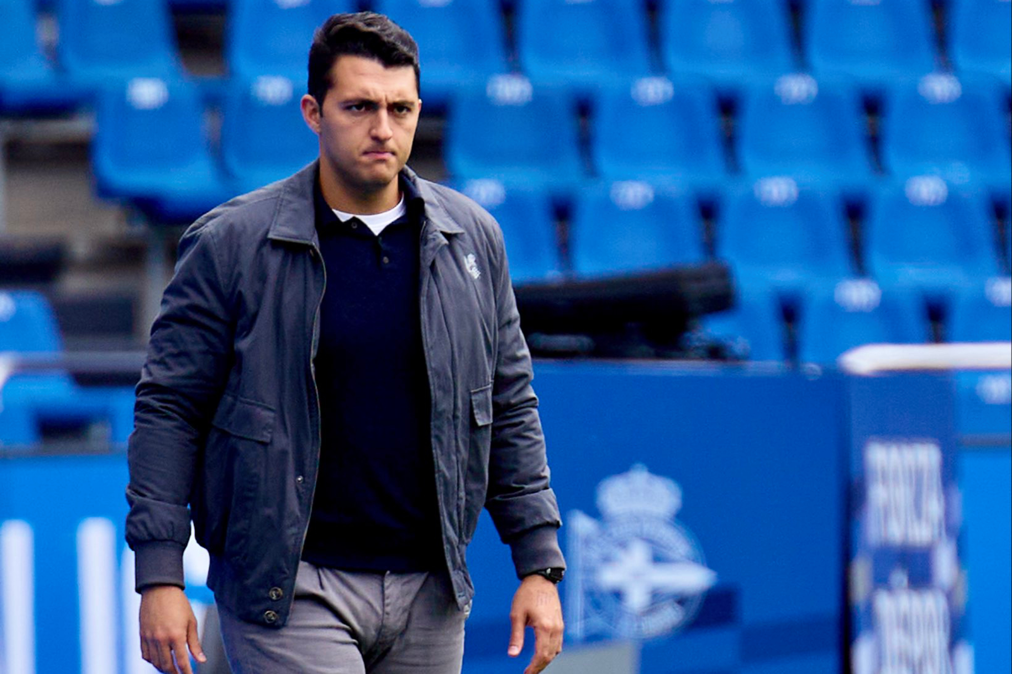 Arturo Ruiz dirigiendo a un partido a la Real Sociedad Real Sociedad