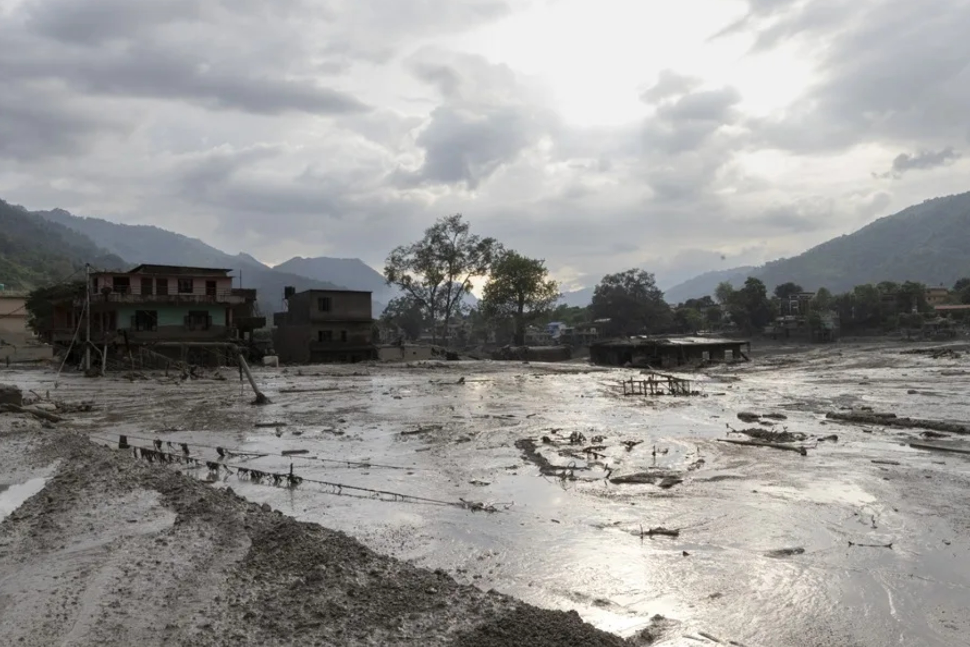 Un equipo de investigadores españoles descubrió que el valle del río Eresma en Segovia sufrió una devastadora inundación repentina hace 49.000 años EFE