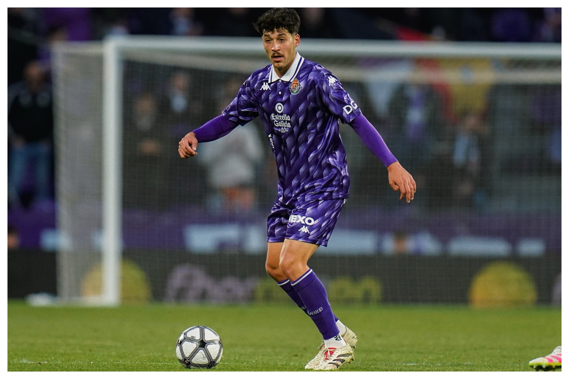 Víctor Meseguer, en un partido con el conjunto blanquivioleta REAL VALLADOLID