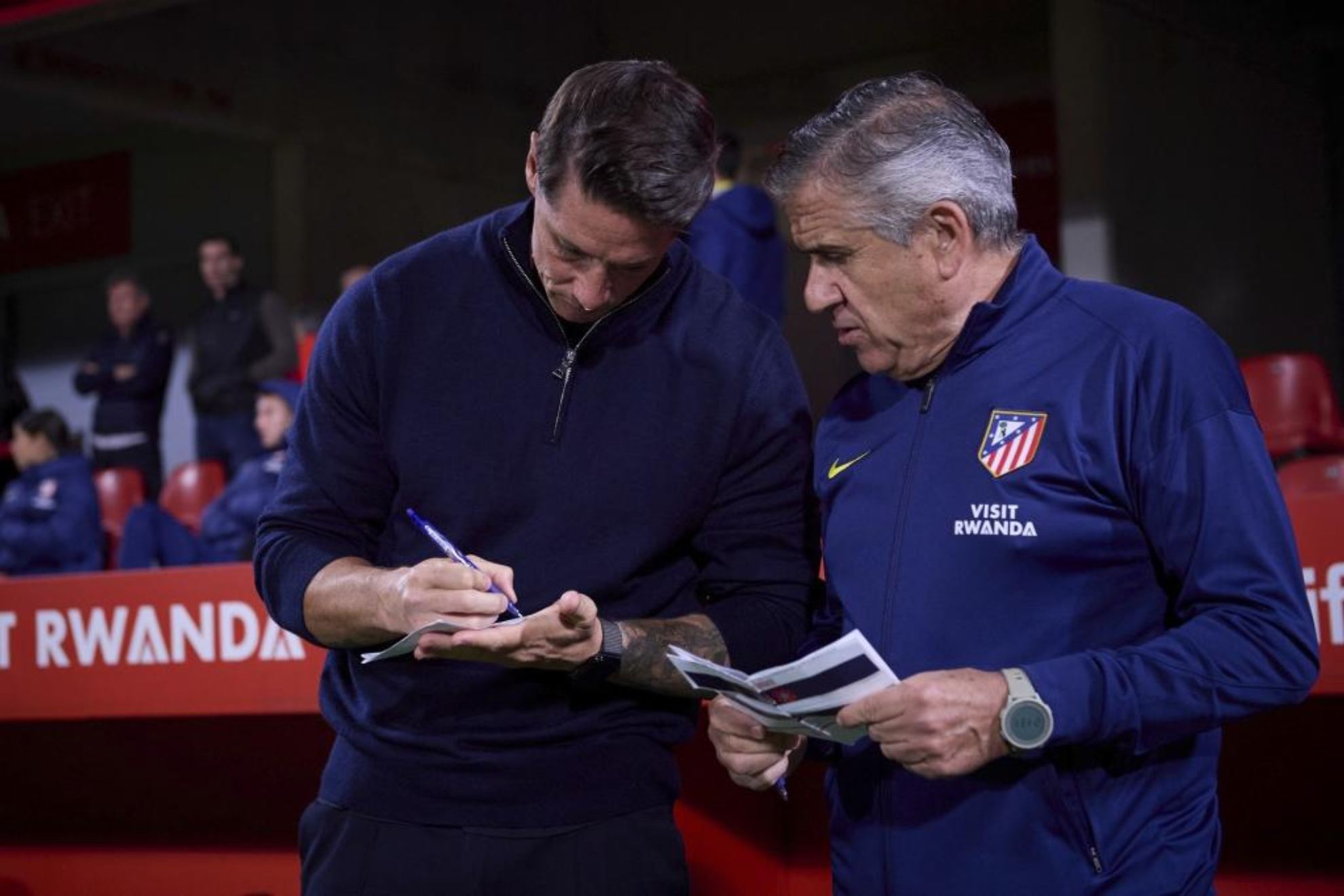 Miguel Ángel Gómez con Torres.