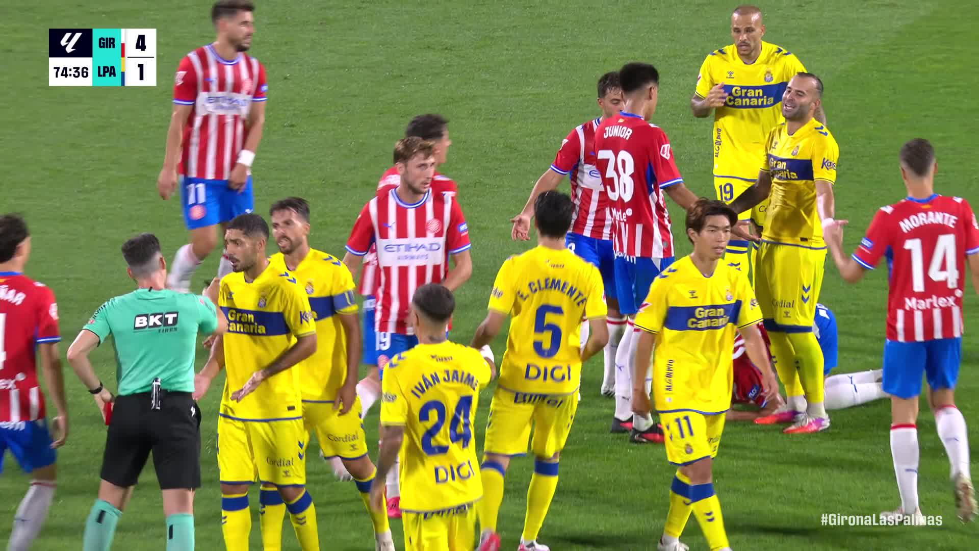 La exagerada roja a Jesé en el Girona 2-5 Las Palmas Sportian