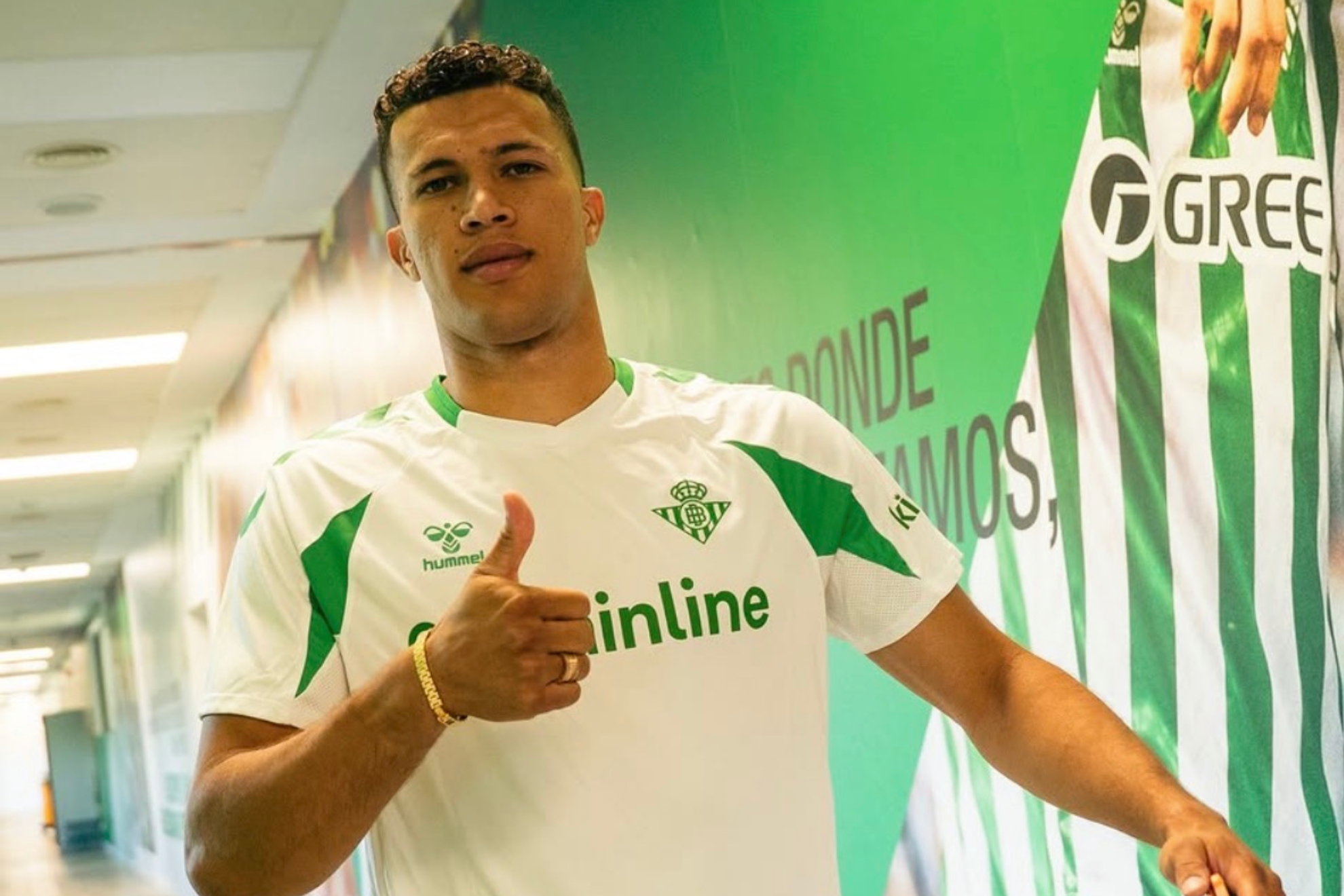 Deossa, en la Ciudad Deportiva Luis del Sol REAL BETIS