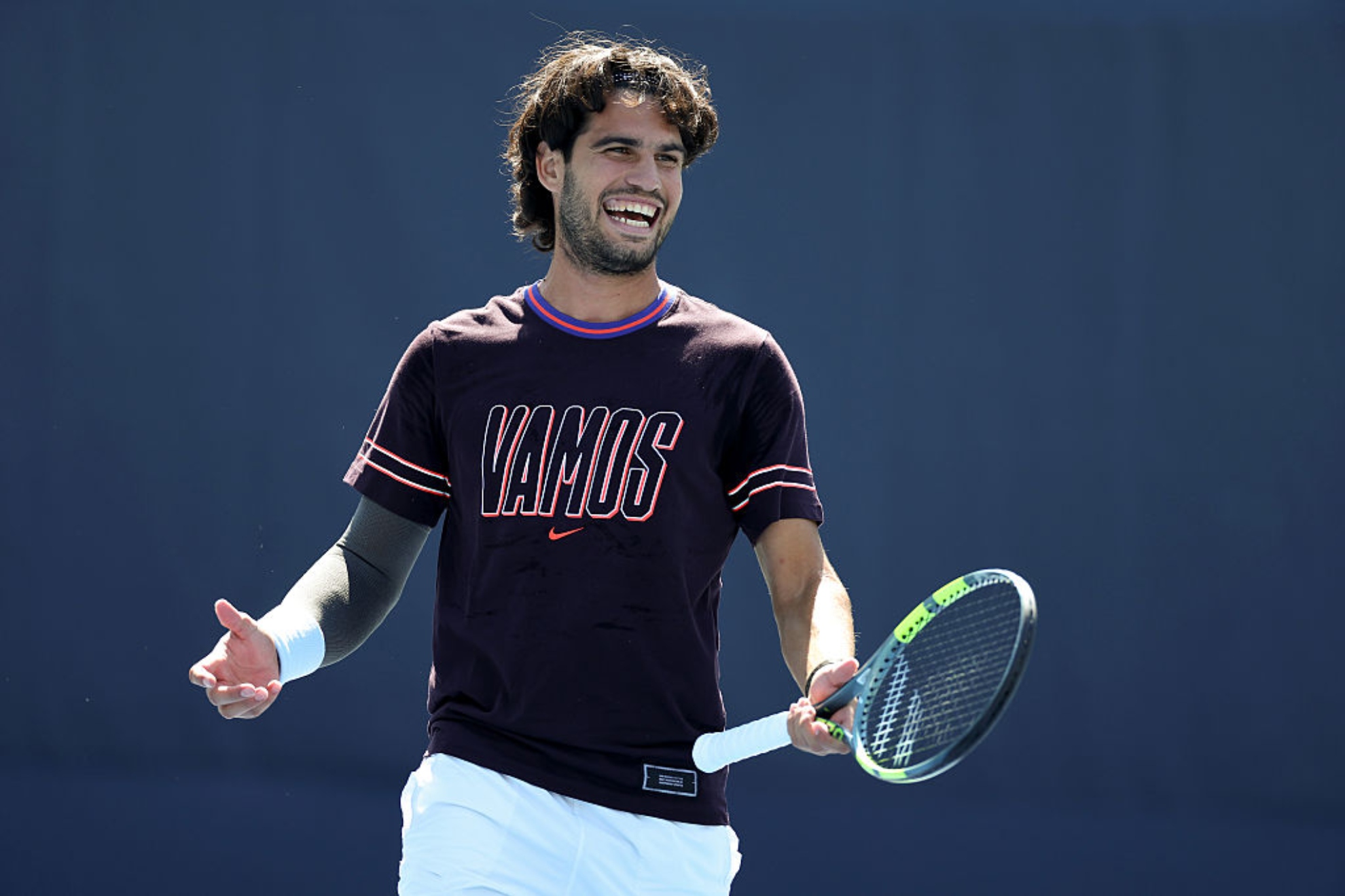 Alcaraz y su camiseta con "vamos" en Nueva York.